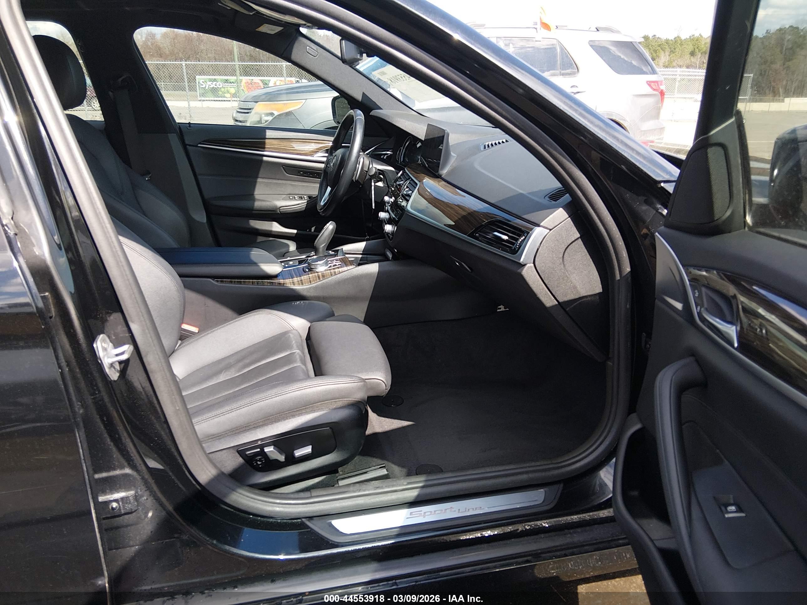 BMW 530I image 5