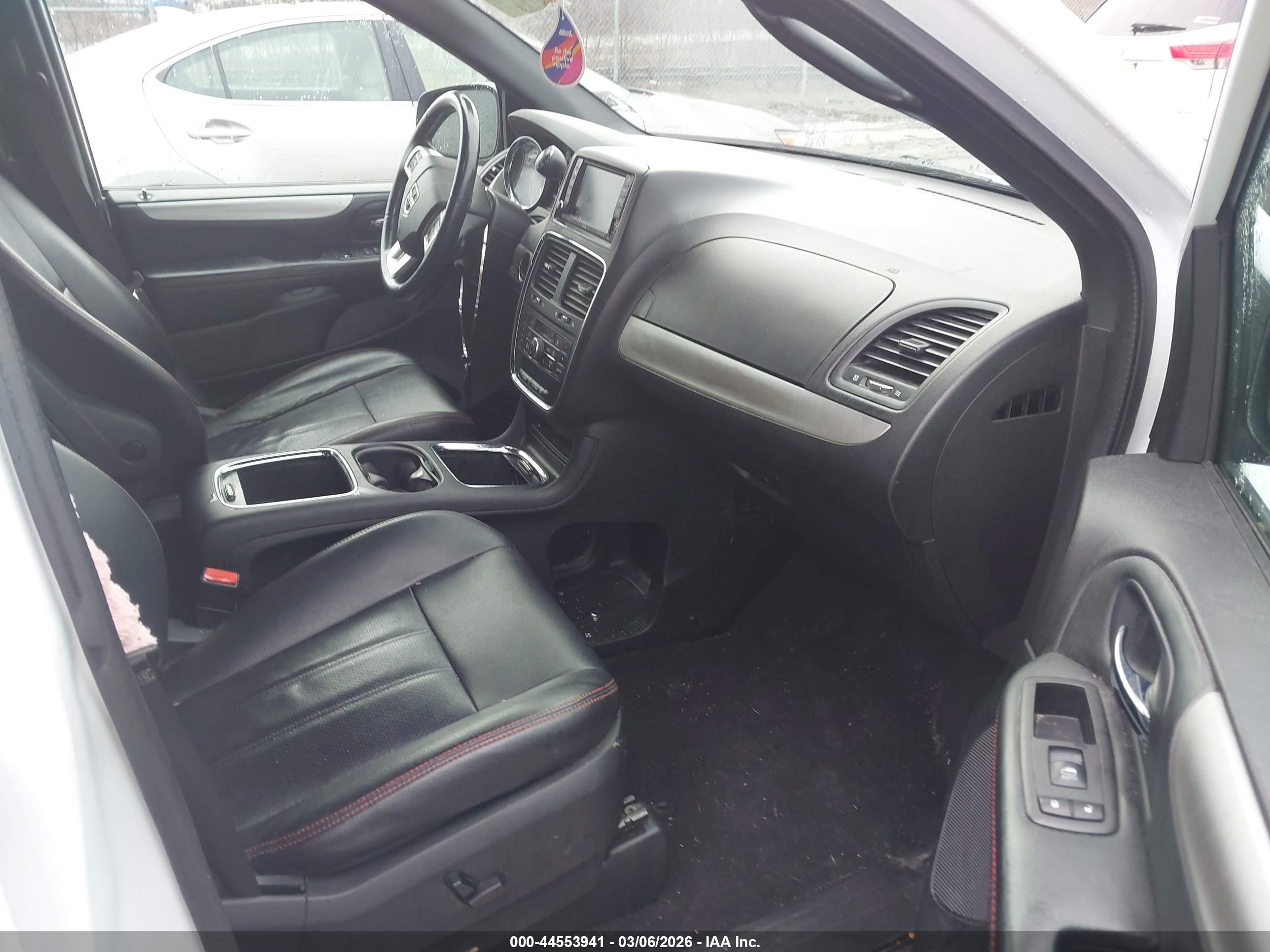 DODGE GRAND image 5