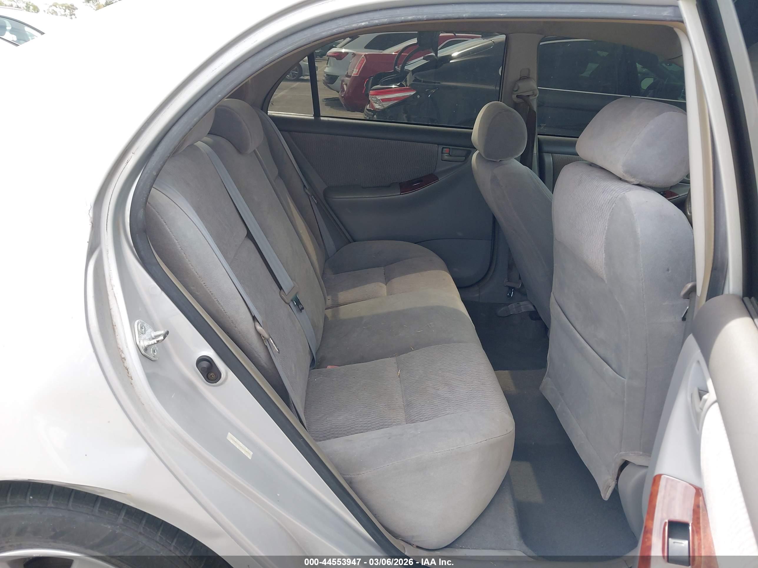 TOYOTA COROLLA image 8