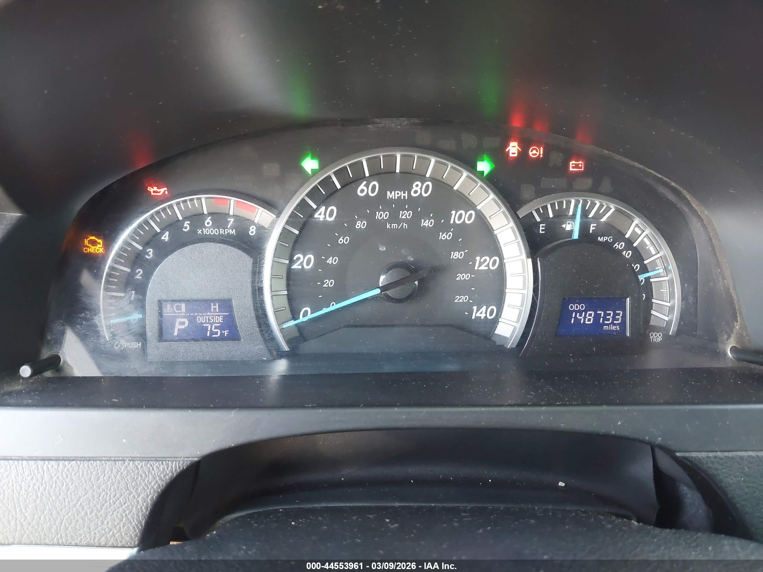 TOYOTA CAMRY image 7