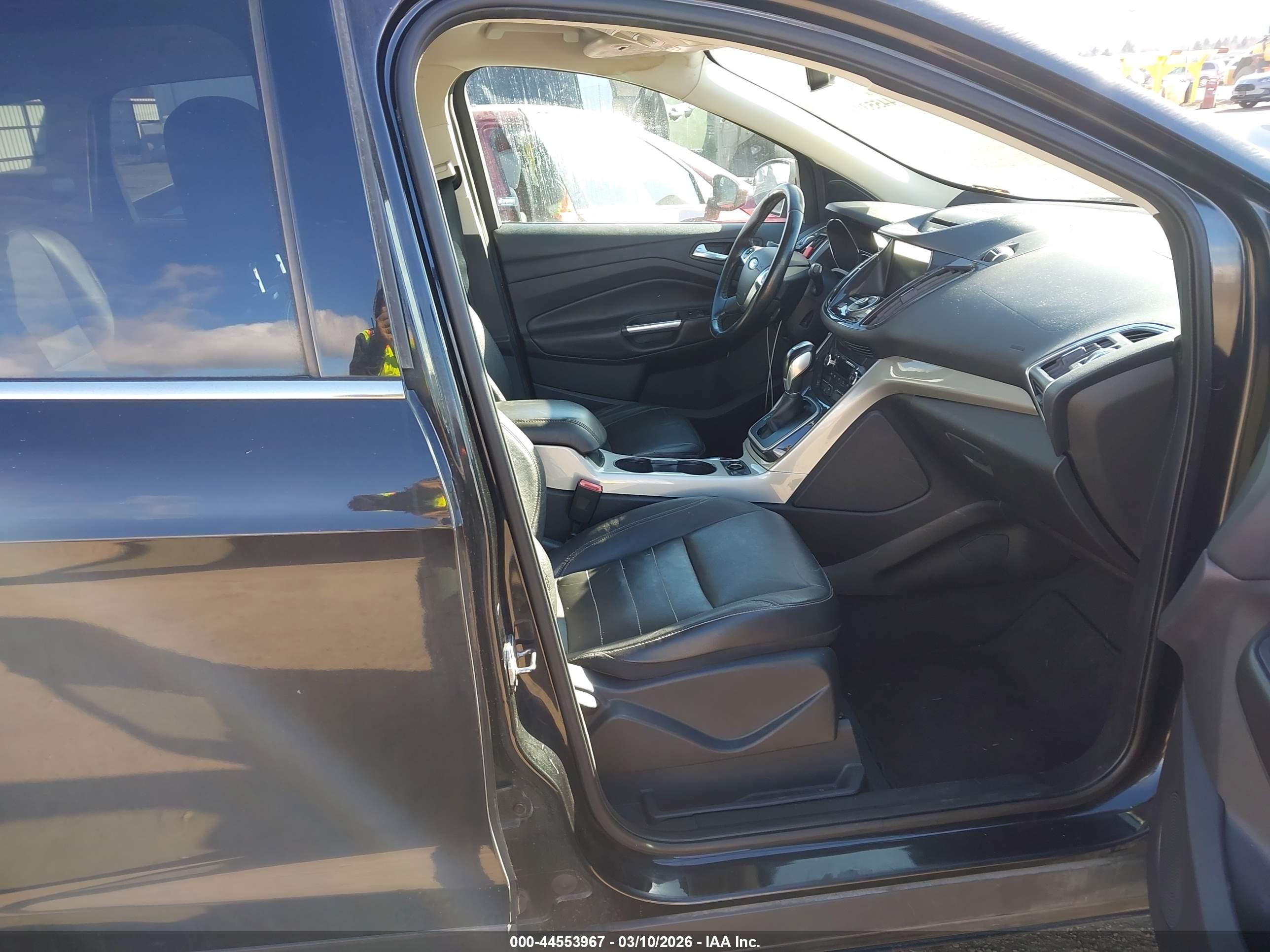 FORD ESCAPE image 5