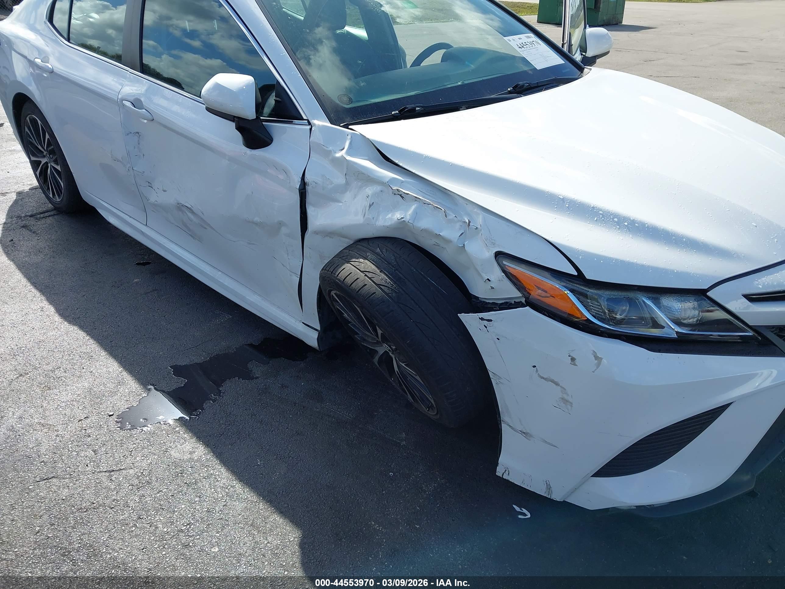 TOYOTA CAMRY image 6