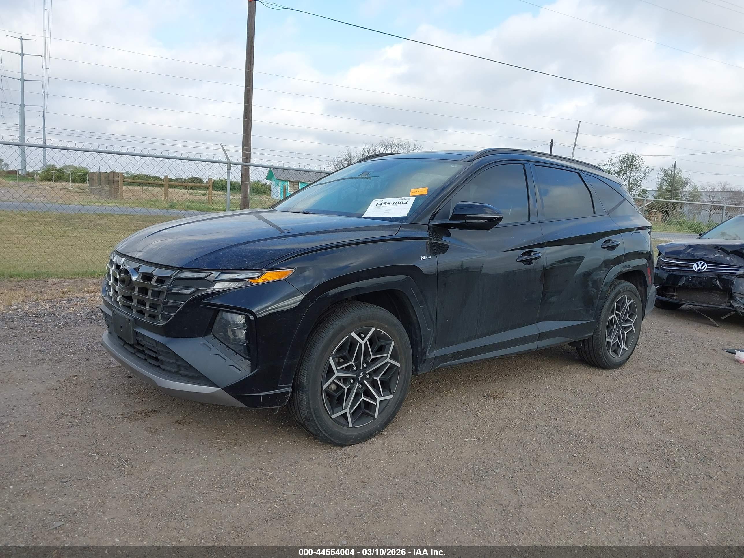 HYUNDAI TUCSON image 2