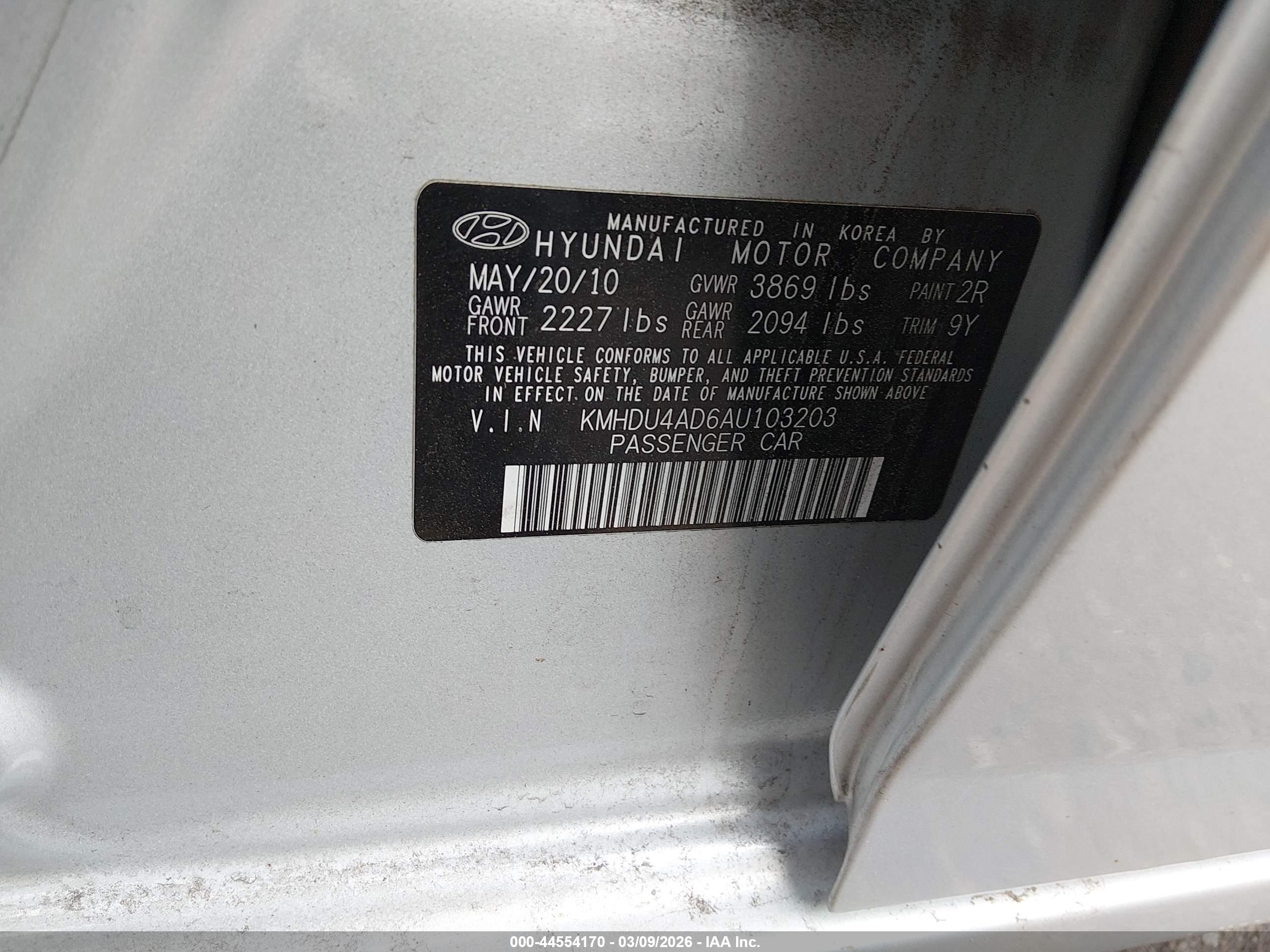 HYUNDAI ELANTRA image 9