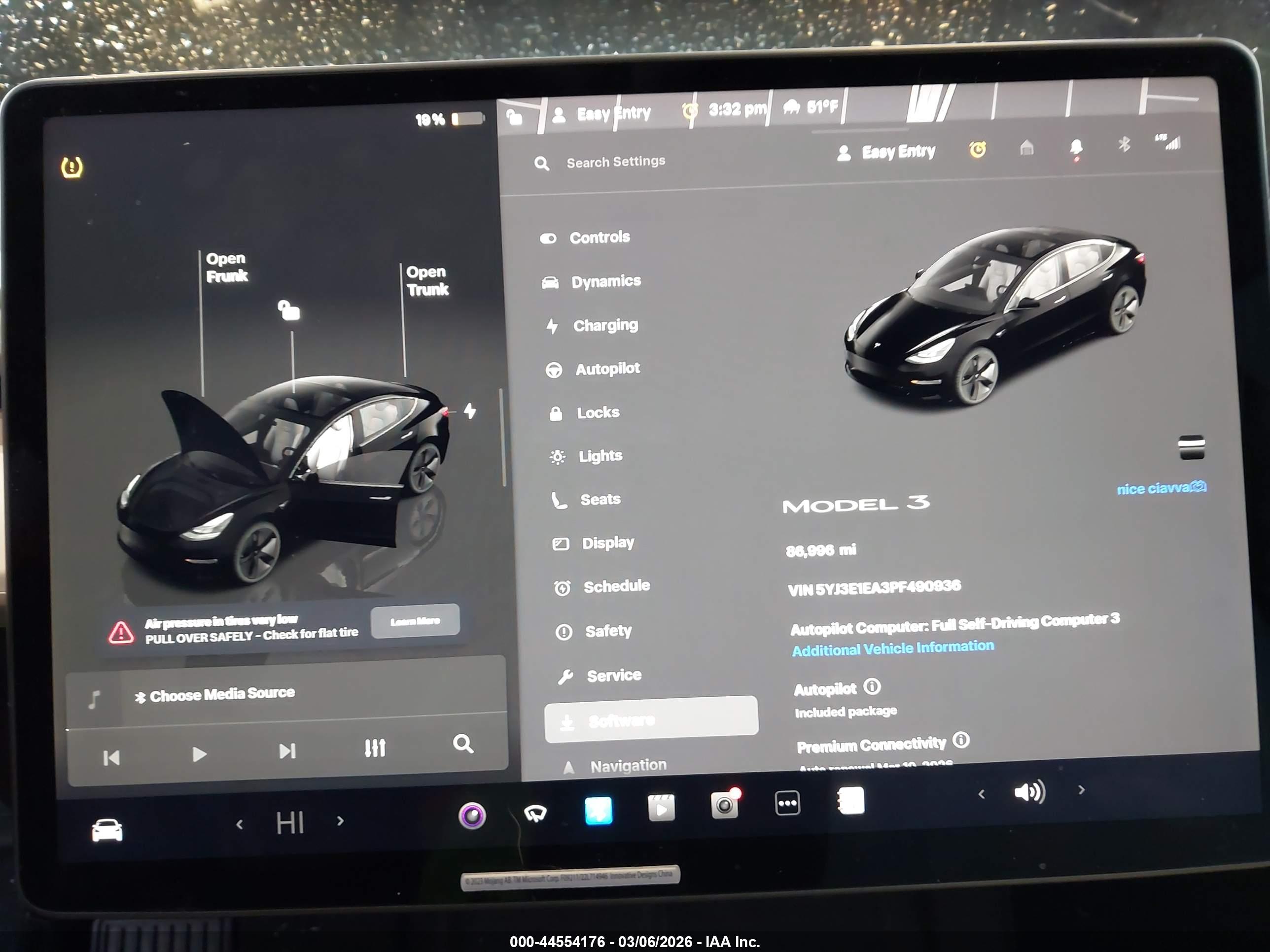TESLA MODEL image 7
