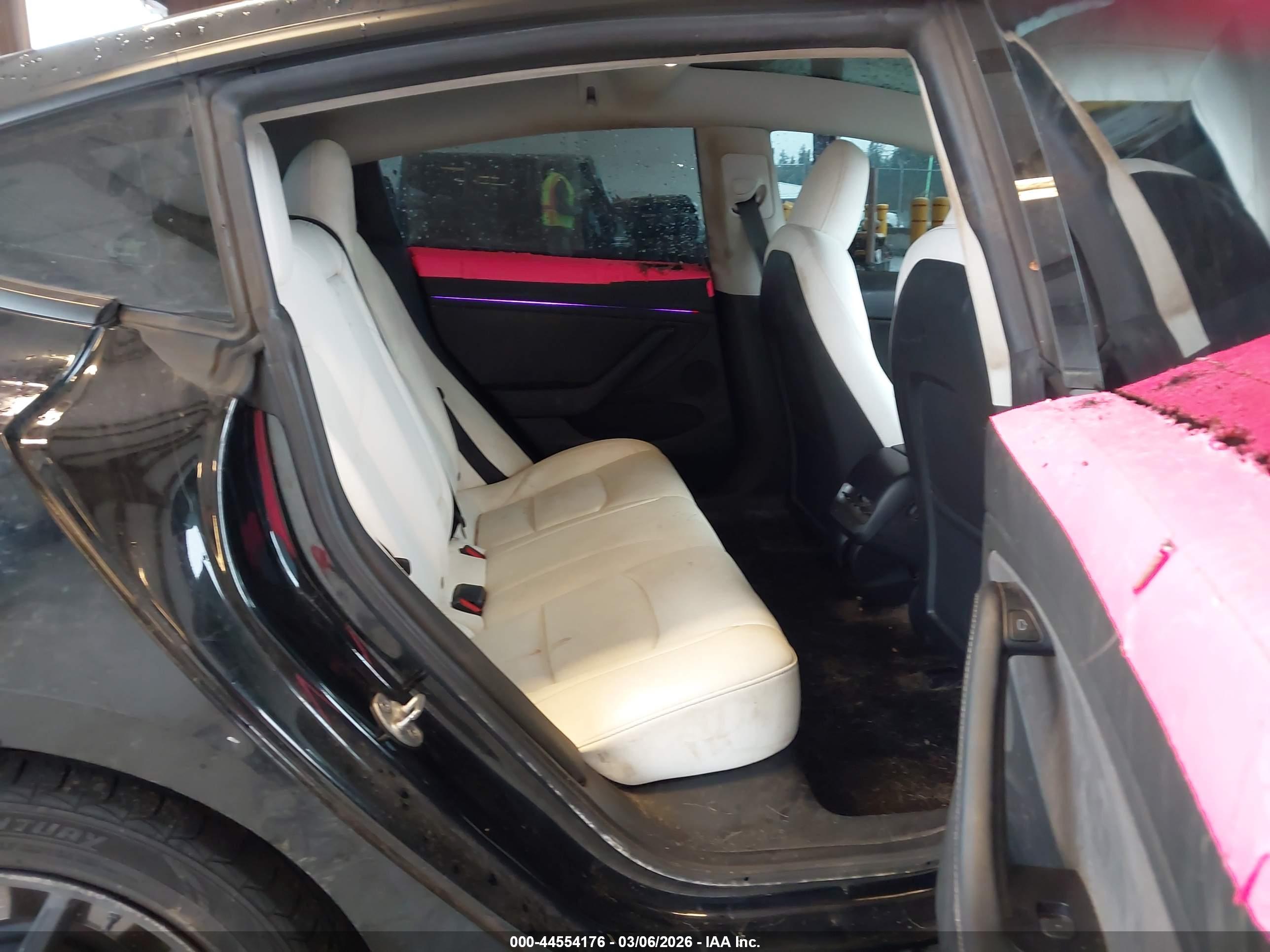 TESLA MODEL image 8