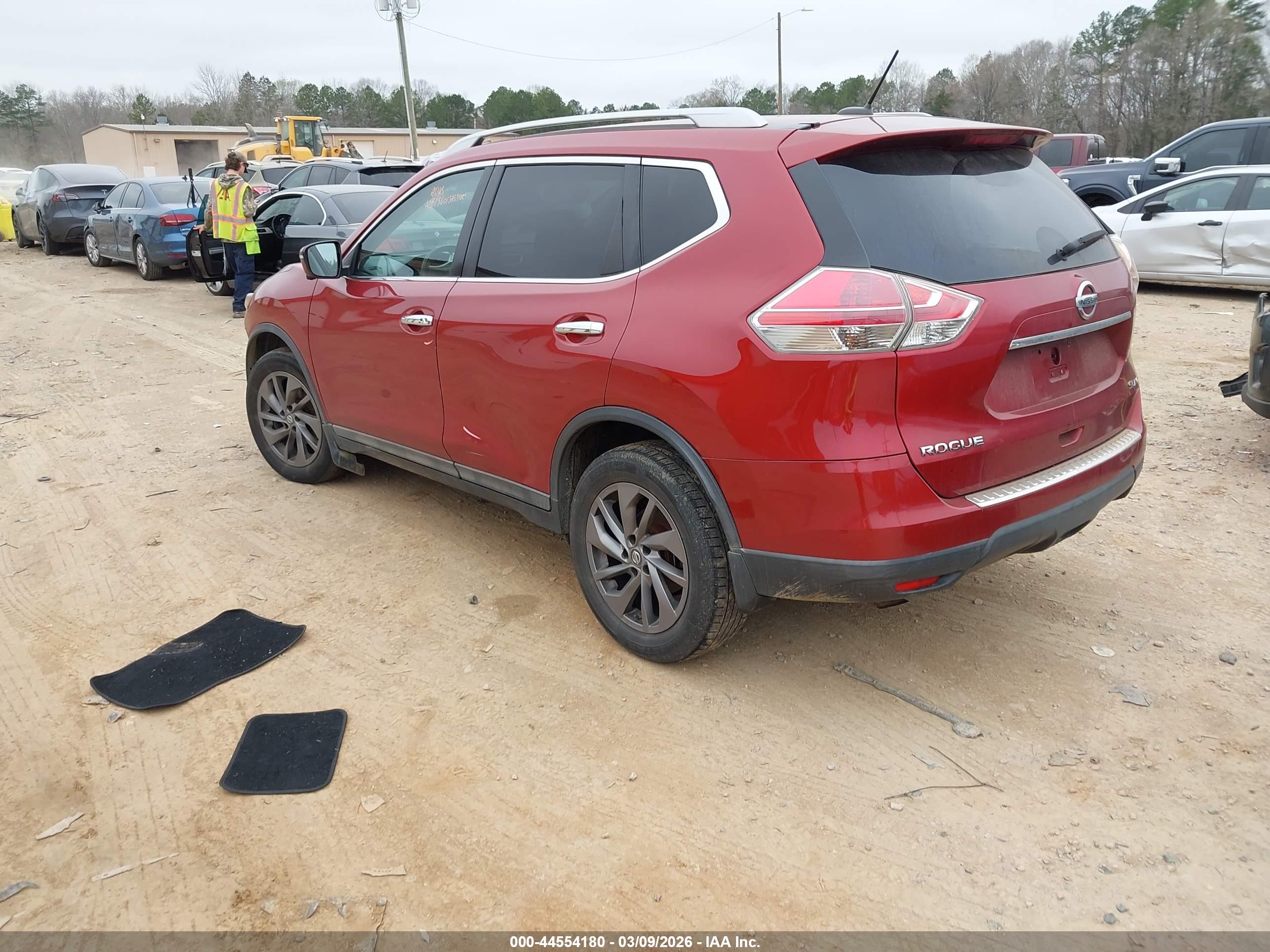 NISSAN ROGUE image 3