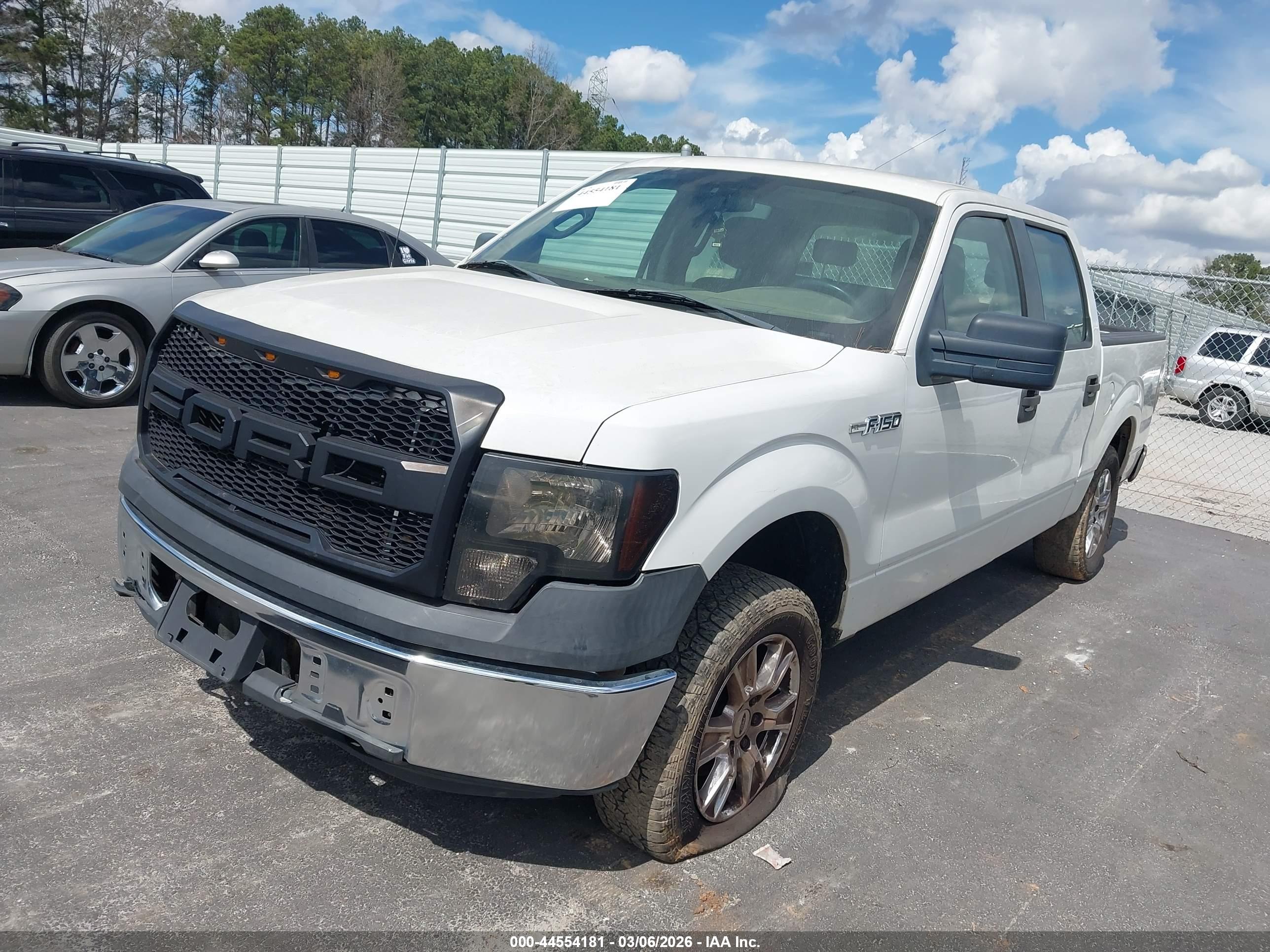 FORD F-150 image 2