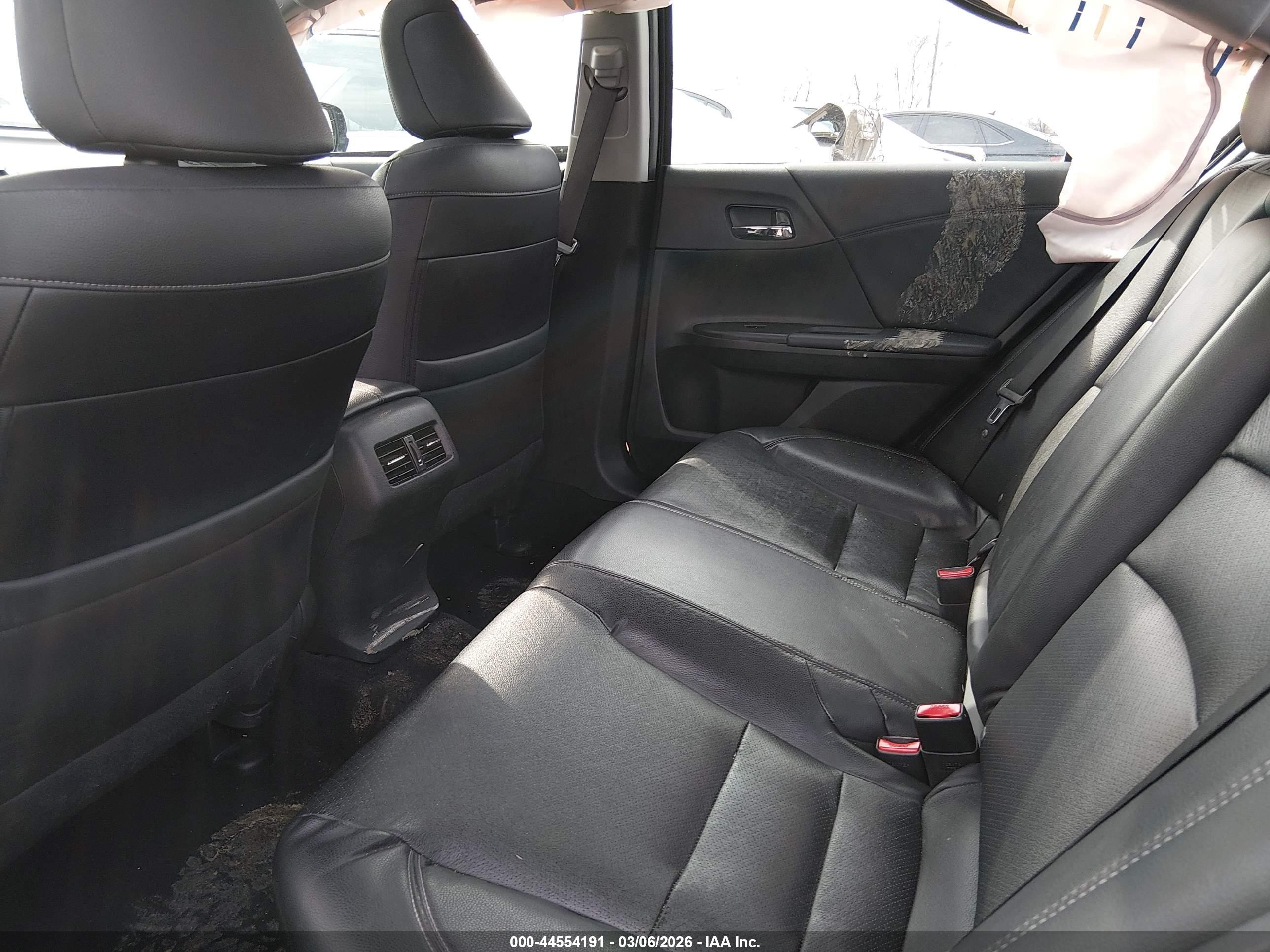 HONDA ACCORD image 8