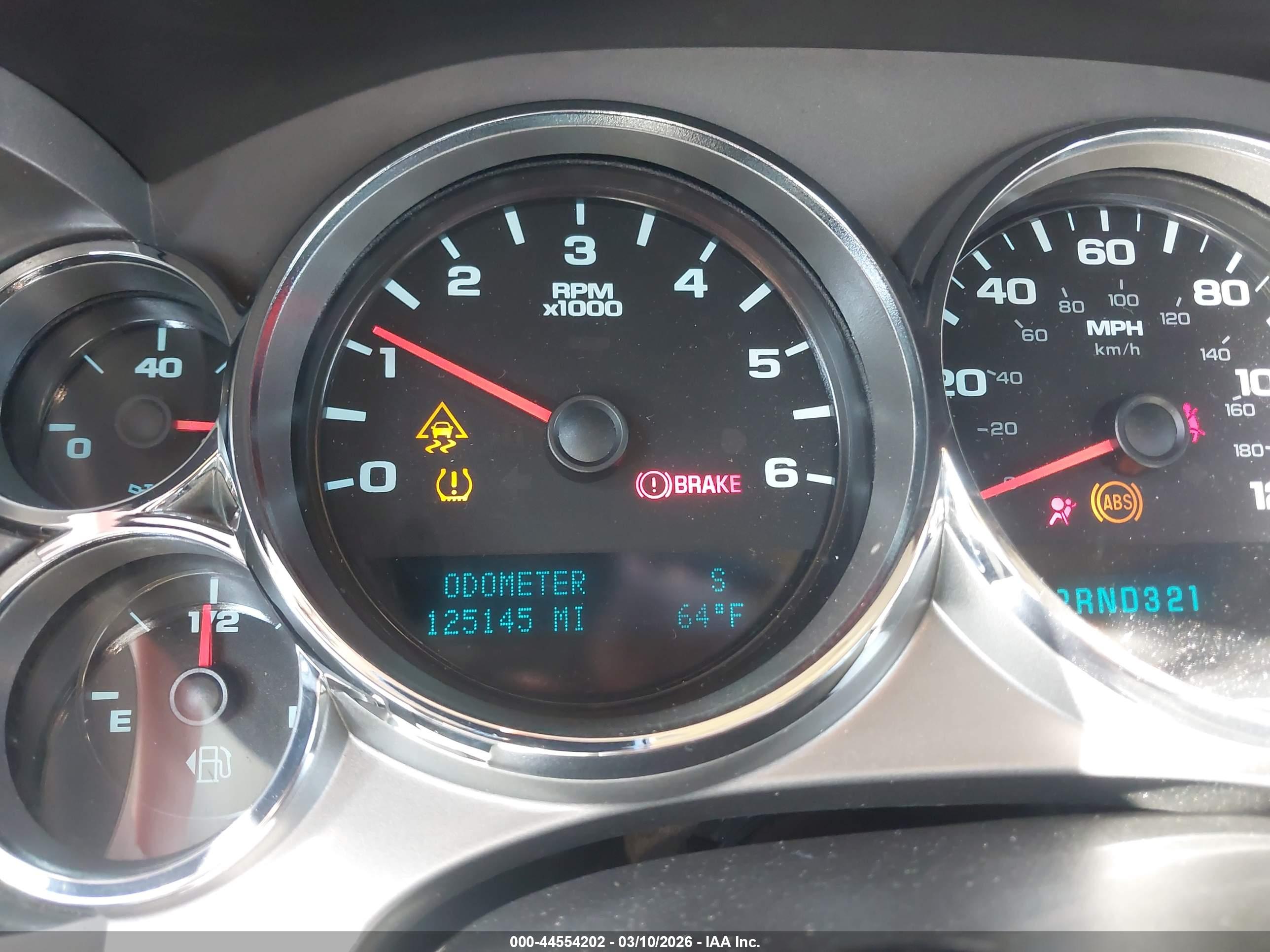 CHEVROLET SILVERADO image 7