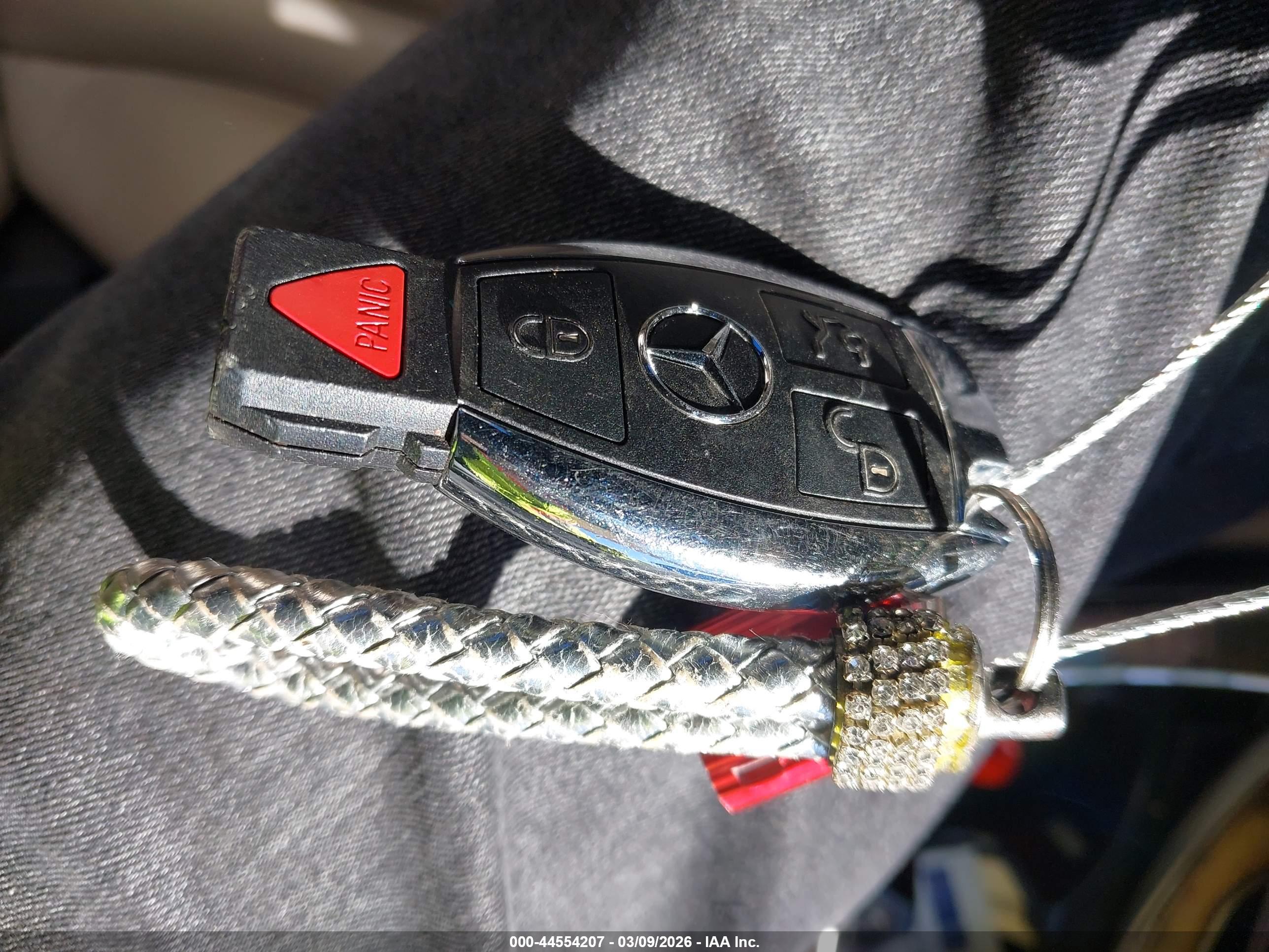 MERCEDES-BENZ C image 11