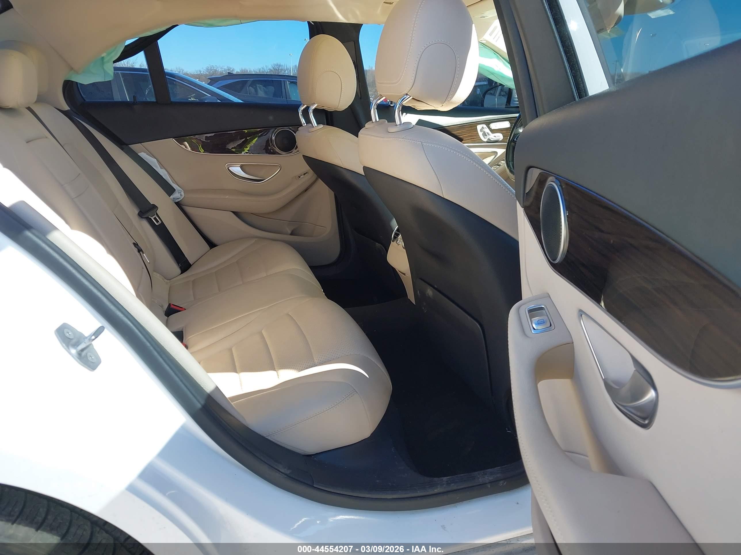 MERCEDES-BENZ C image 8