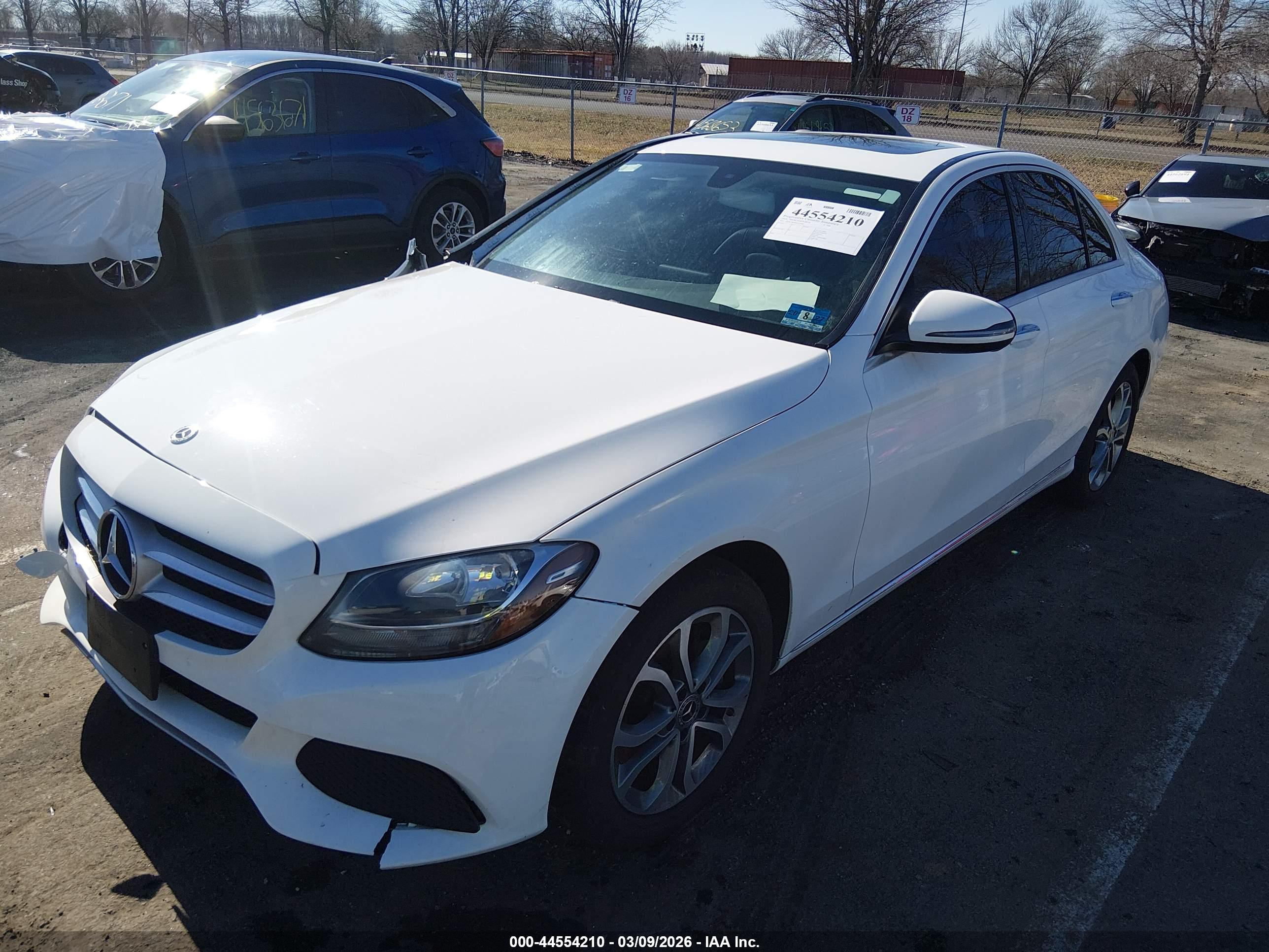 MERCEDES-BENZ C image 2