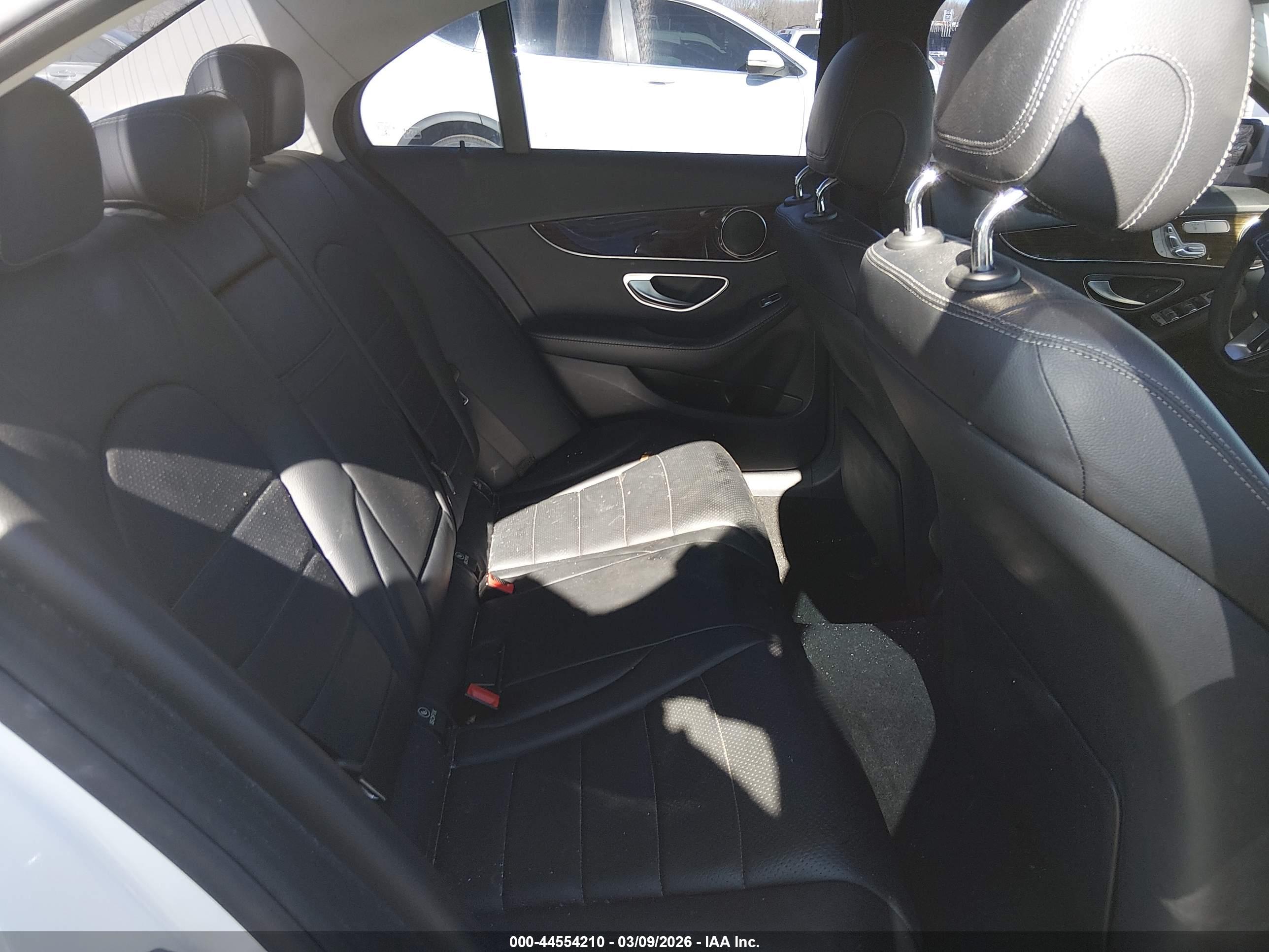 MERCEDES-BENZ C image 8
