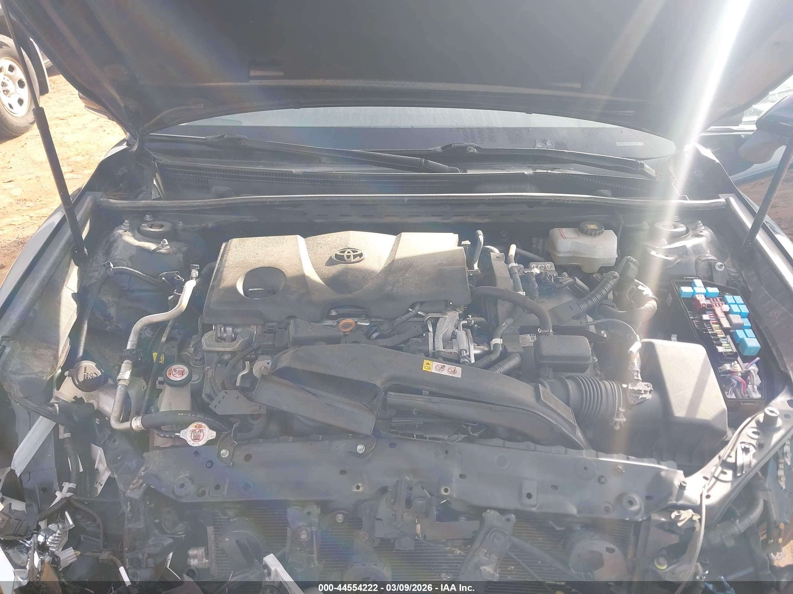 TOYOTA CAMRY image 10