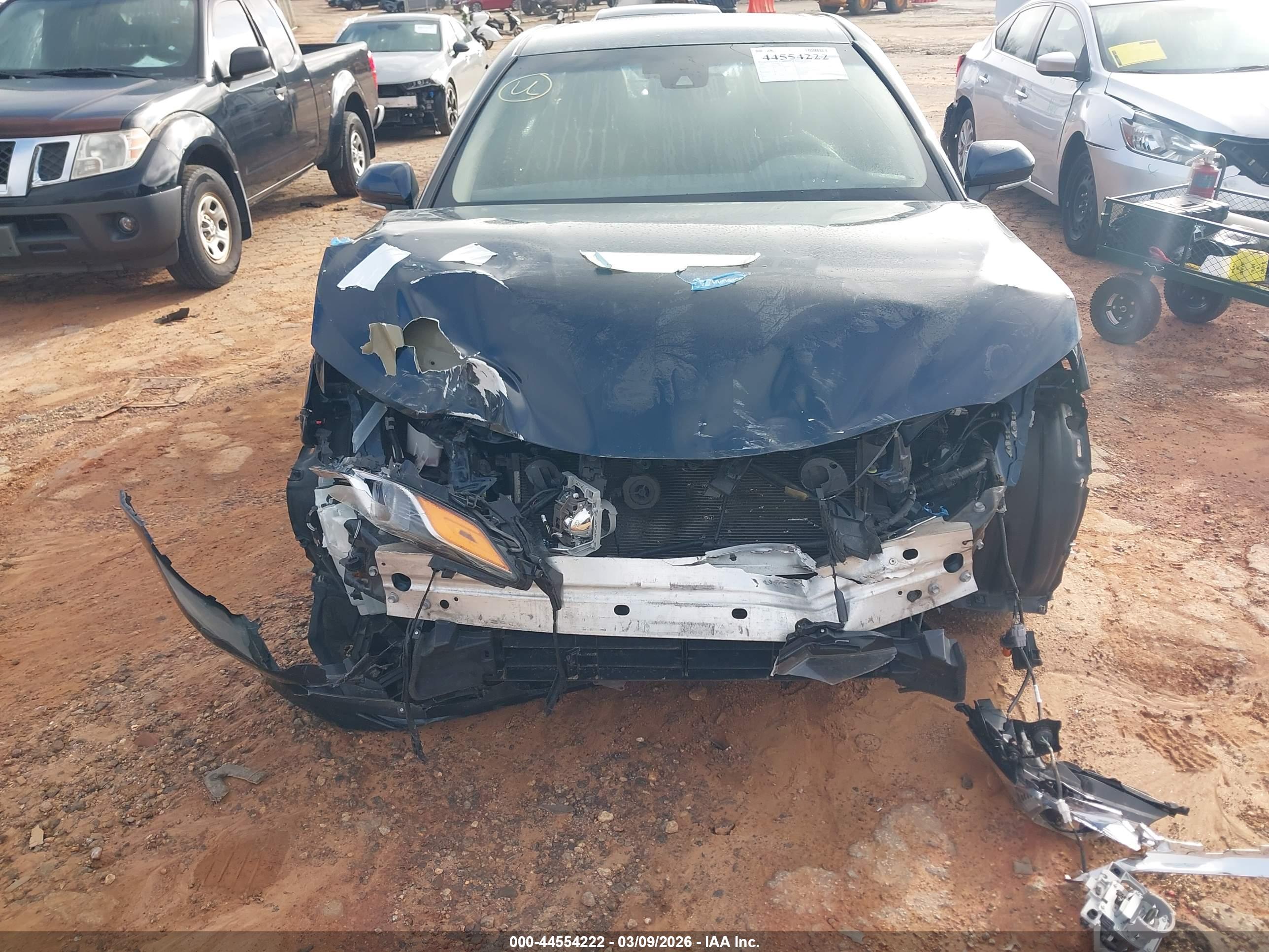 TOYOTA CAMRY image 6