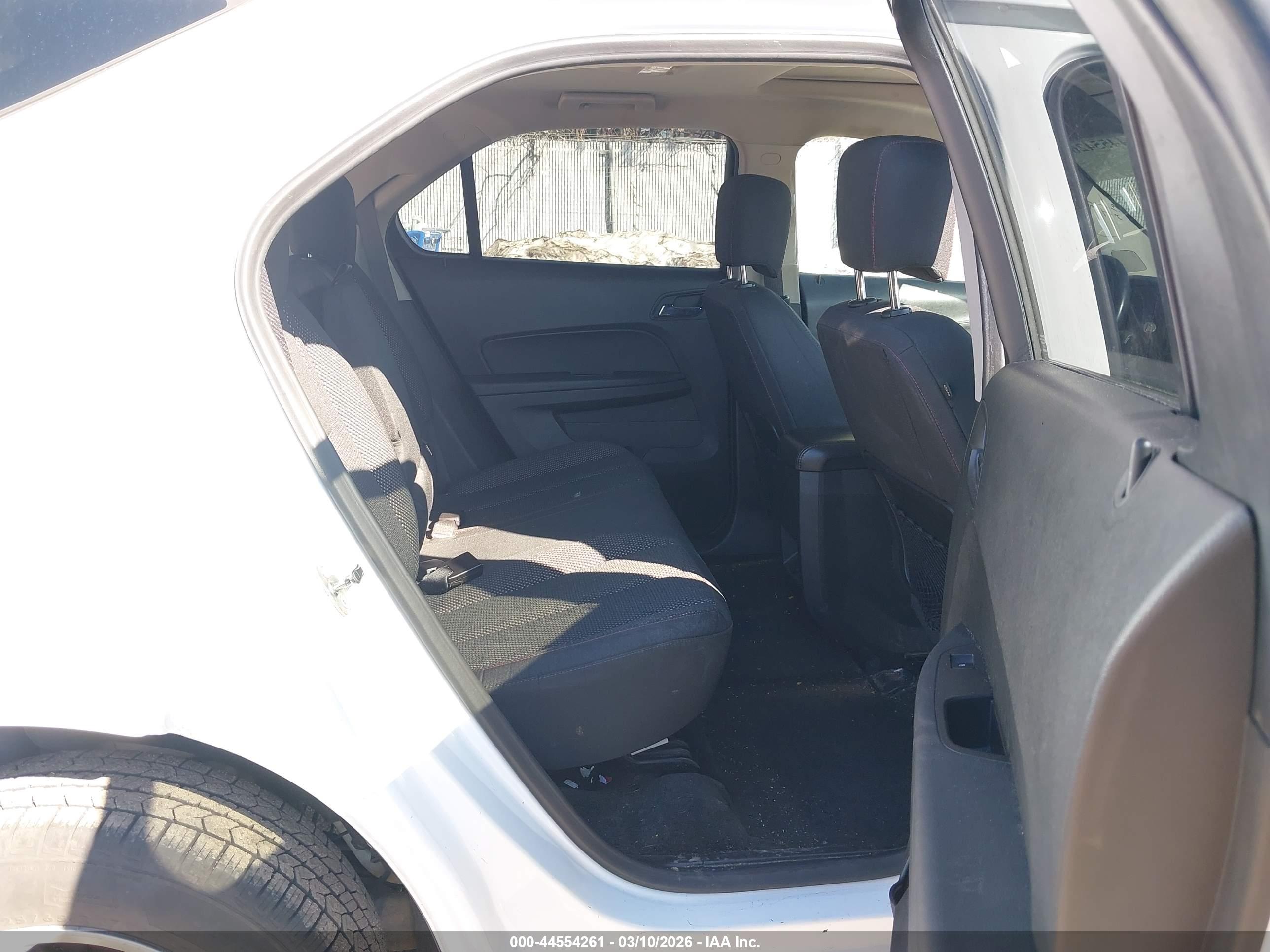 CHEVROLET EQUINOX image 8