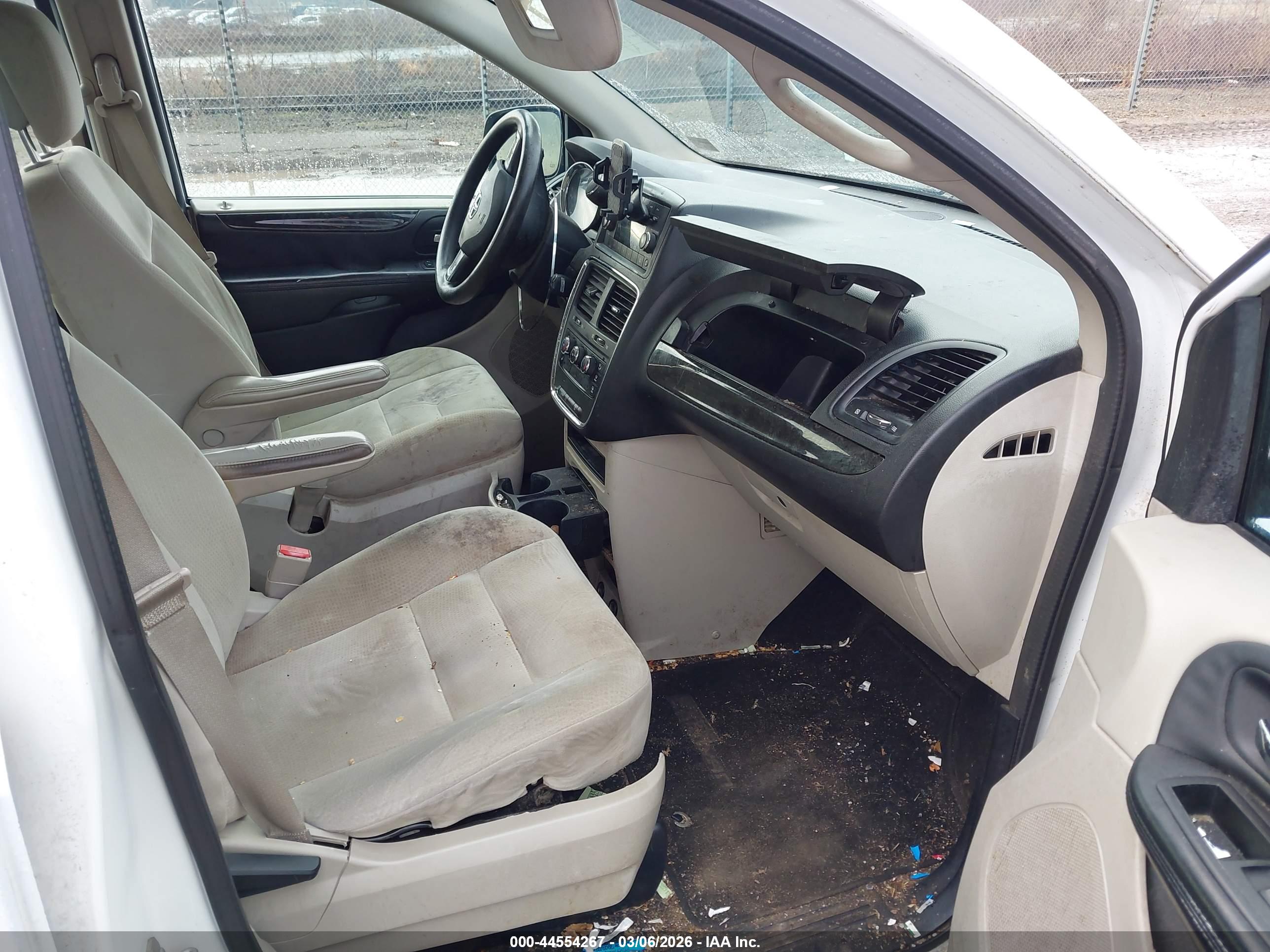 DODGE GRAND image 5