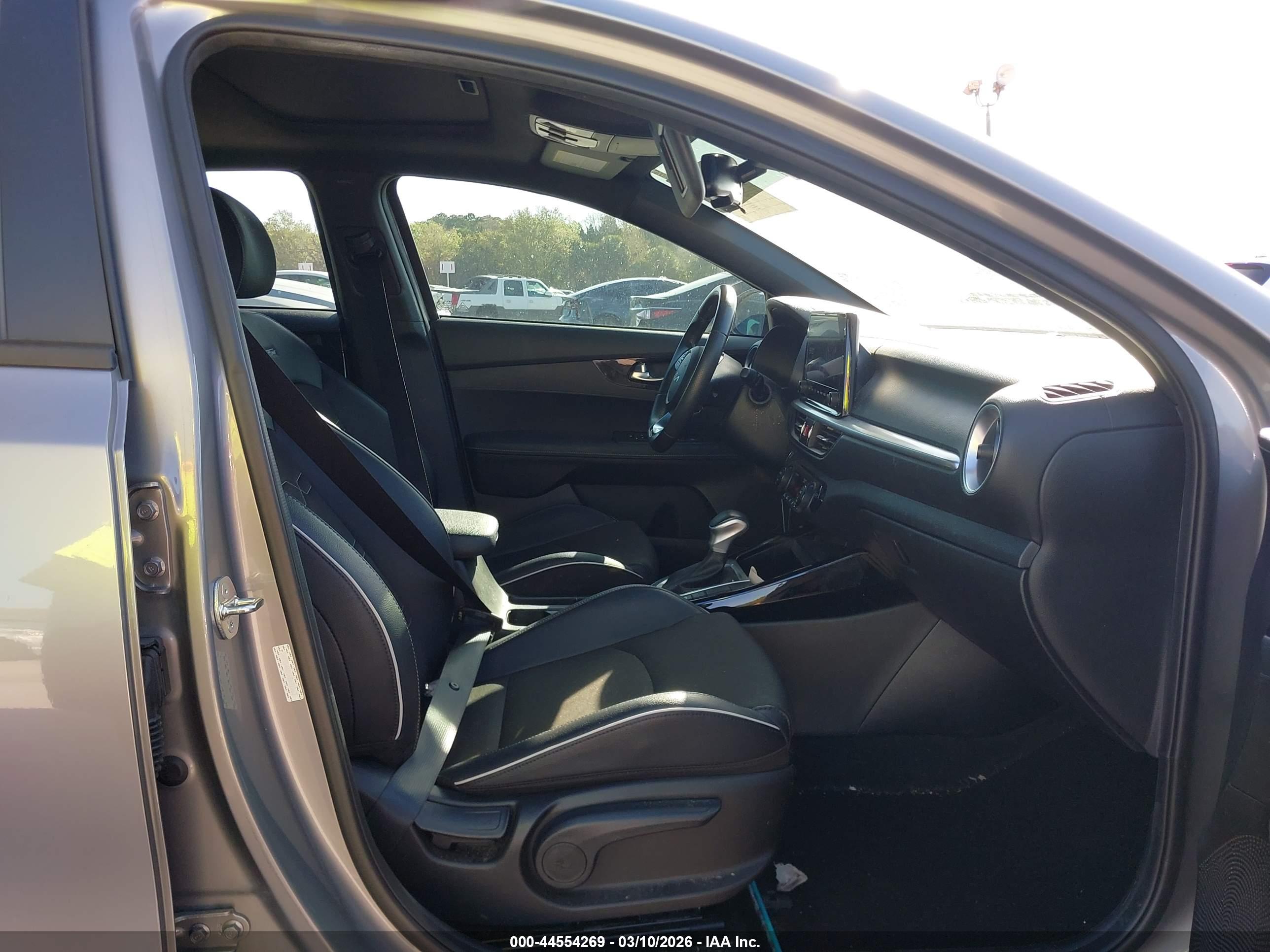KIA FORTE image 5