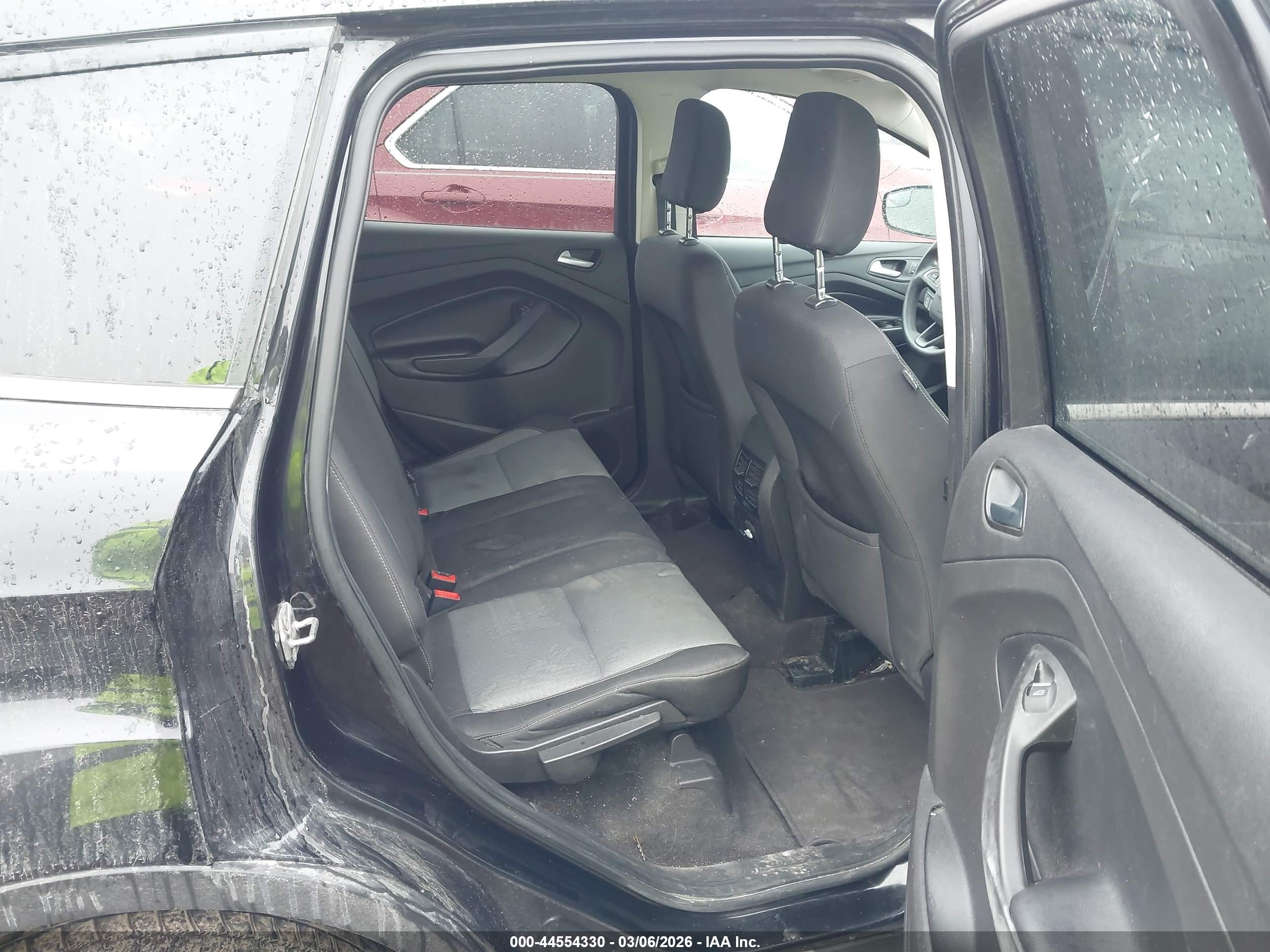 FORD ESCAPE image 8