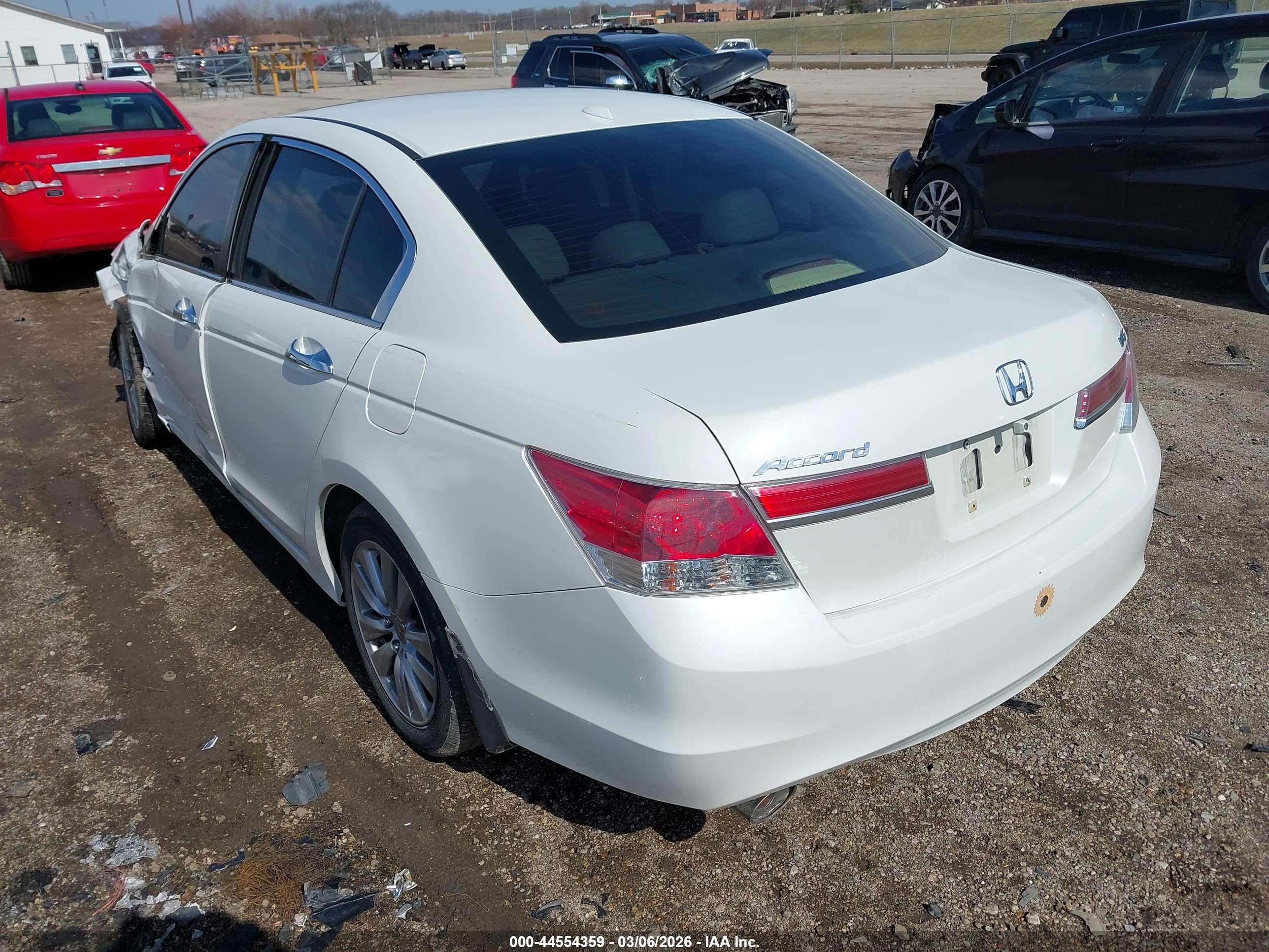 HONDA ACCORD image 3