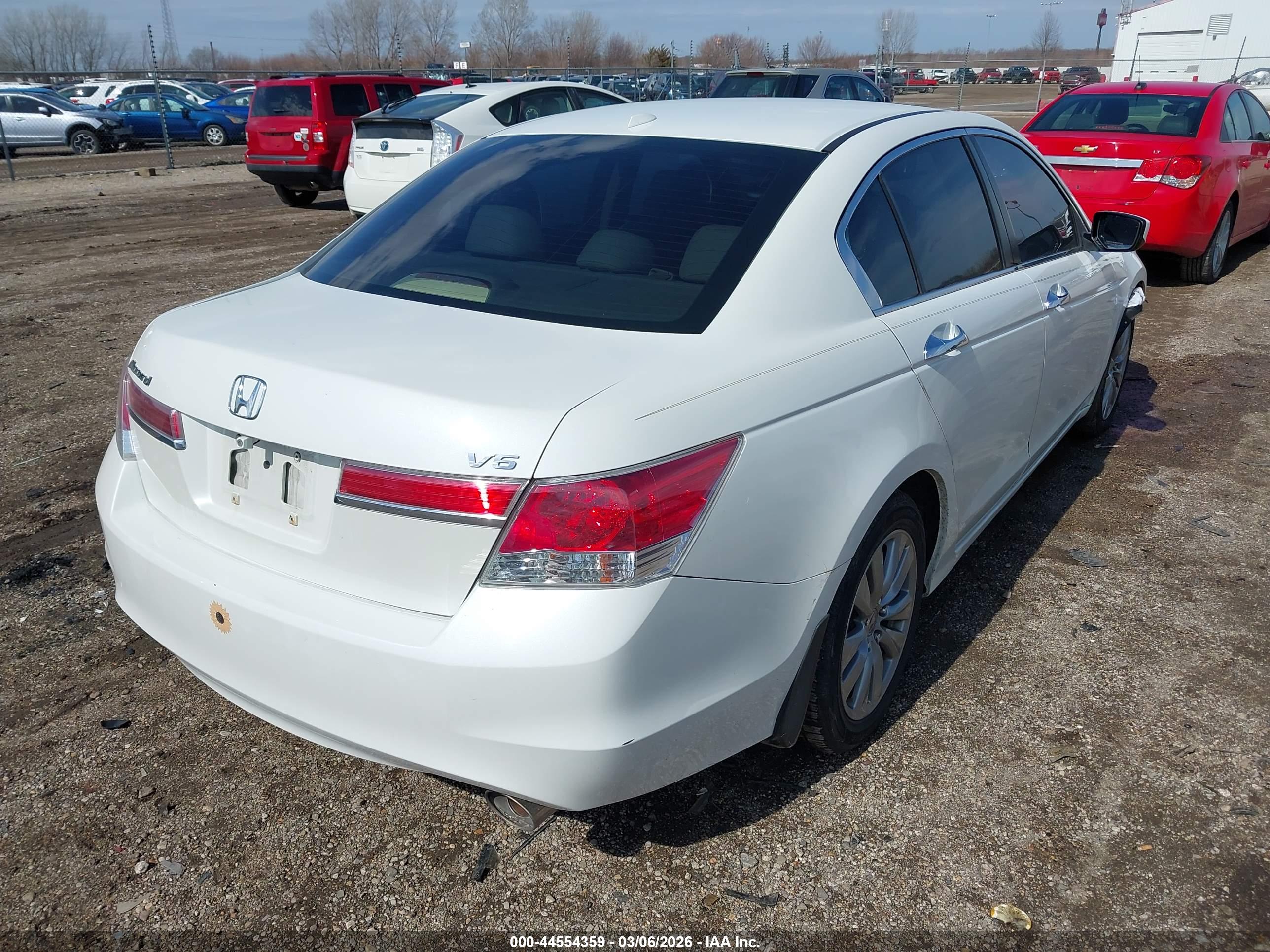HONDA ACCORD image 4