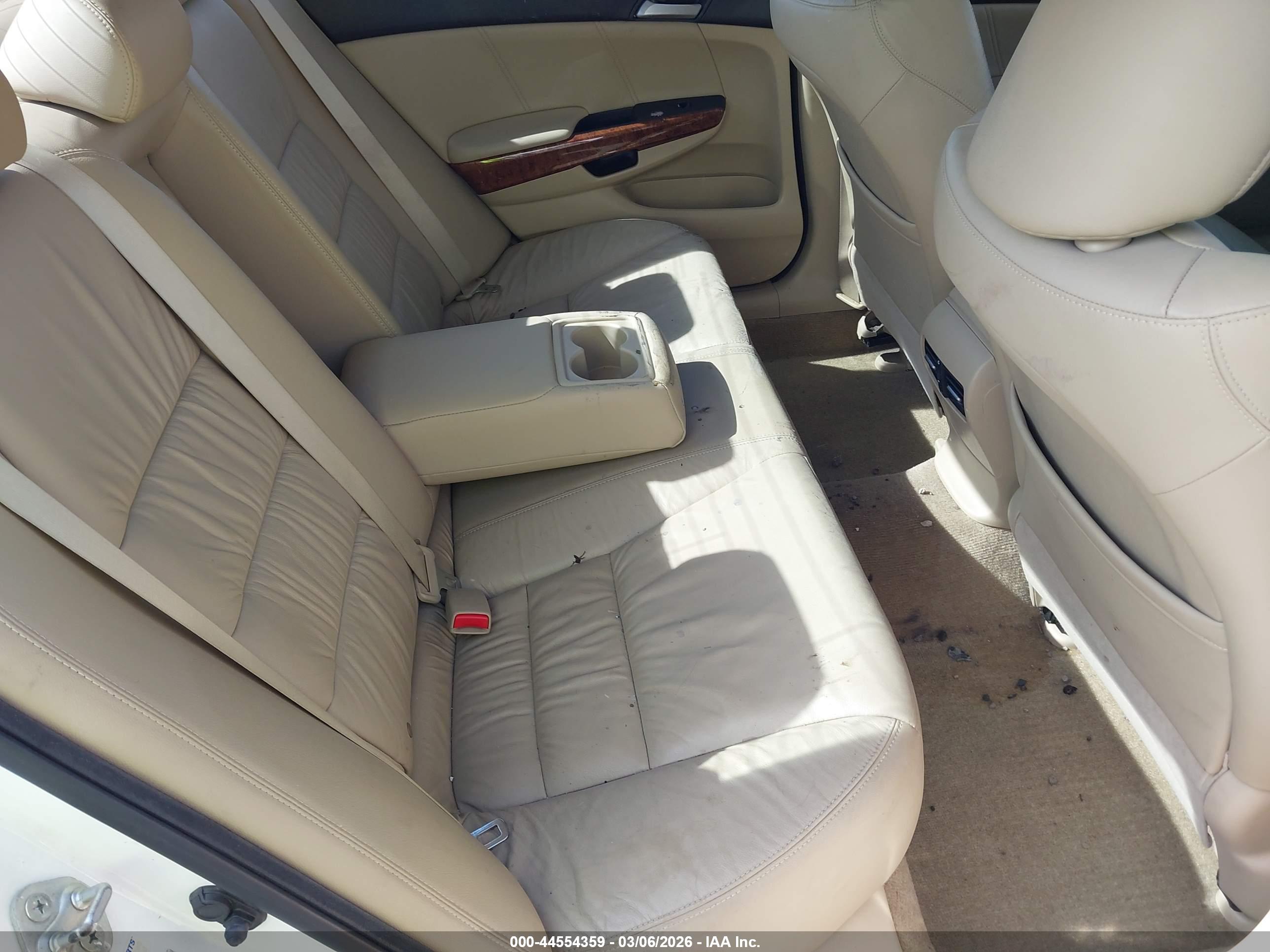 HONDA ACCORD image 8