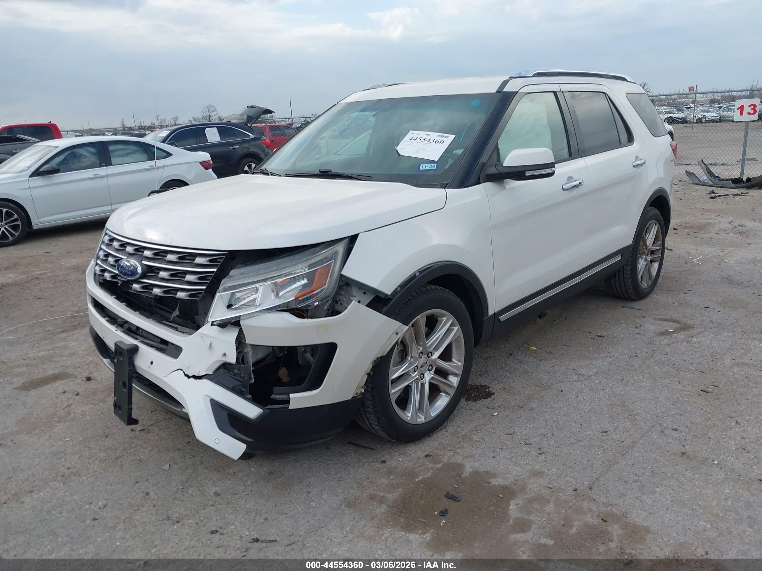 FORD EXPLORER image 2