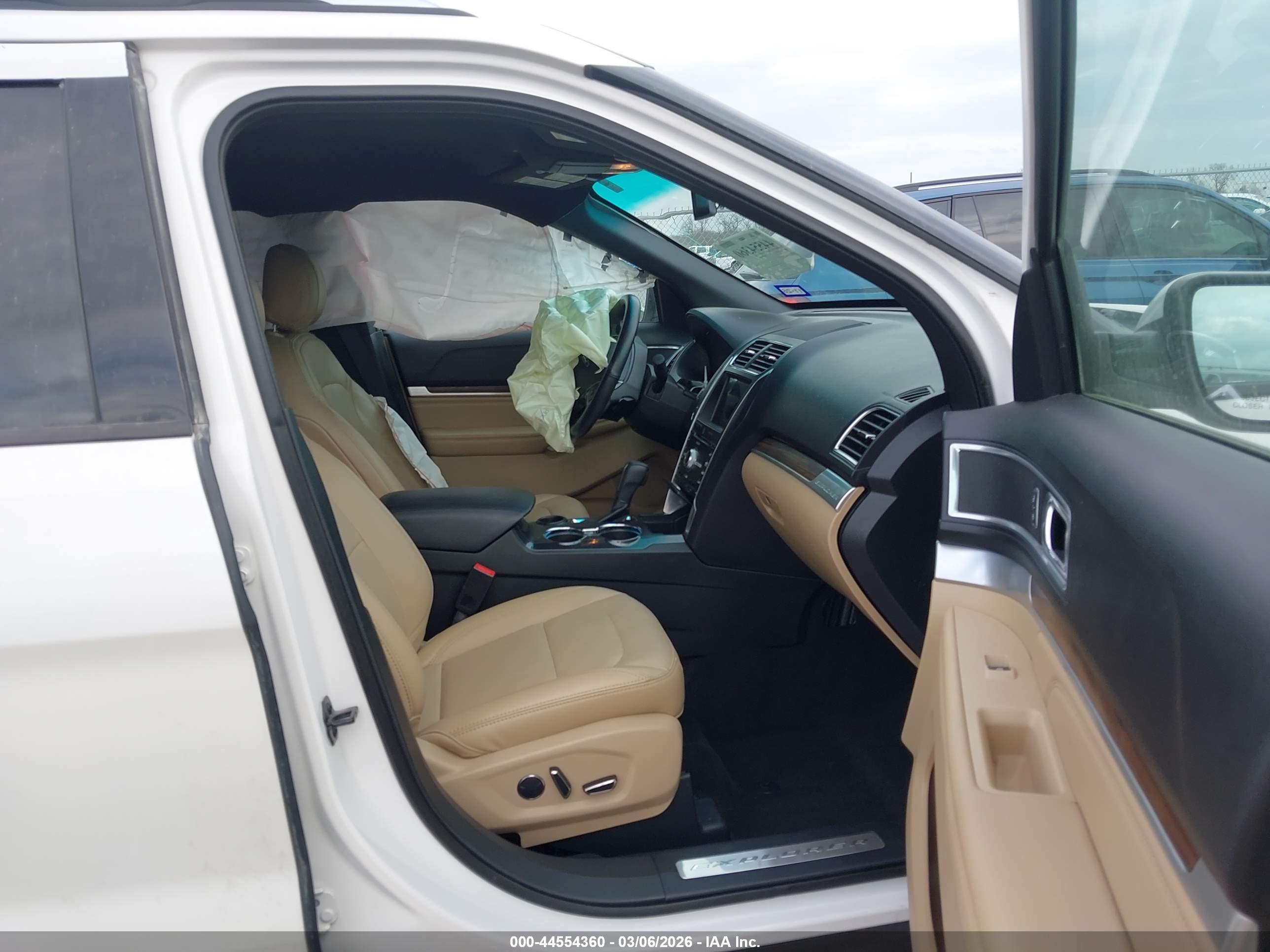 FORD EXPLORER image 5