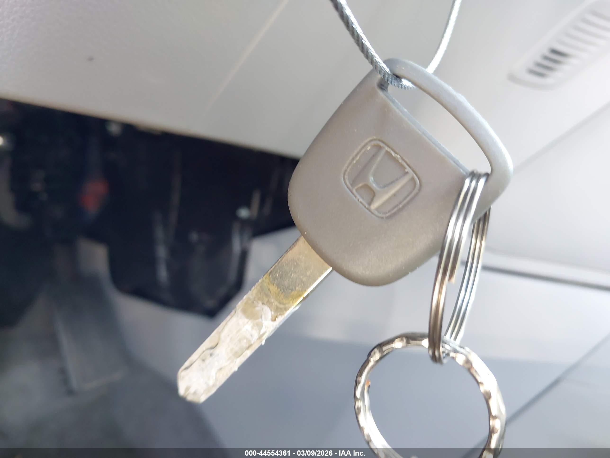 HONDA CR-V image 11