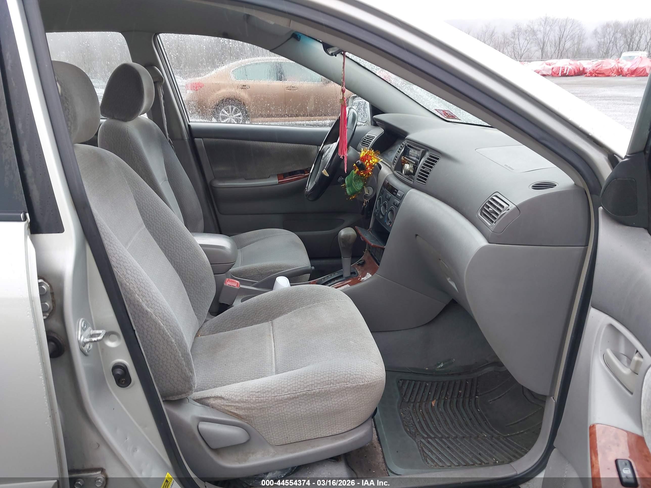 TOYOTA COROLLA image 5