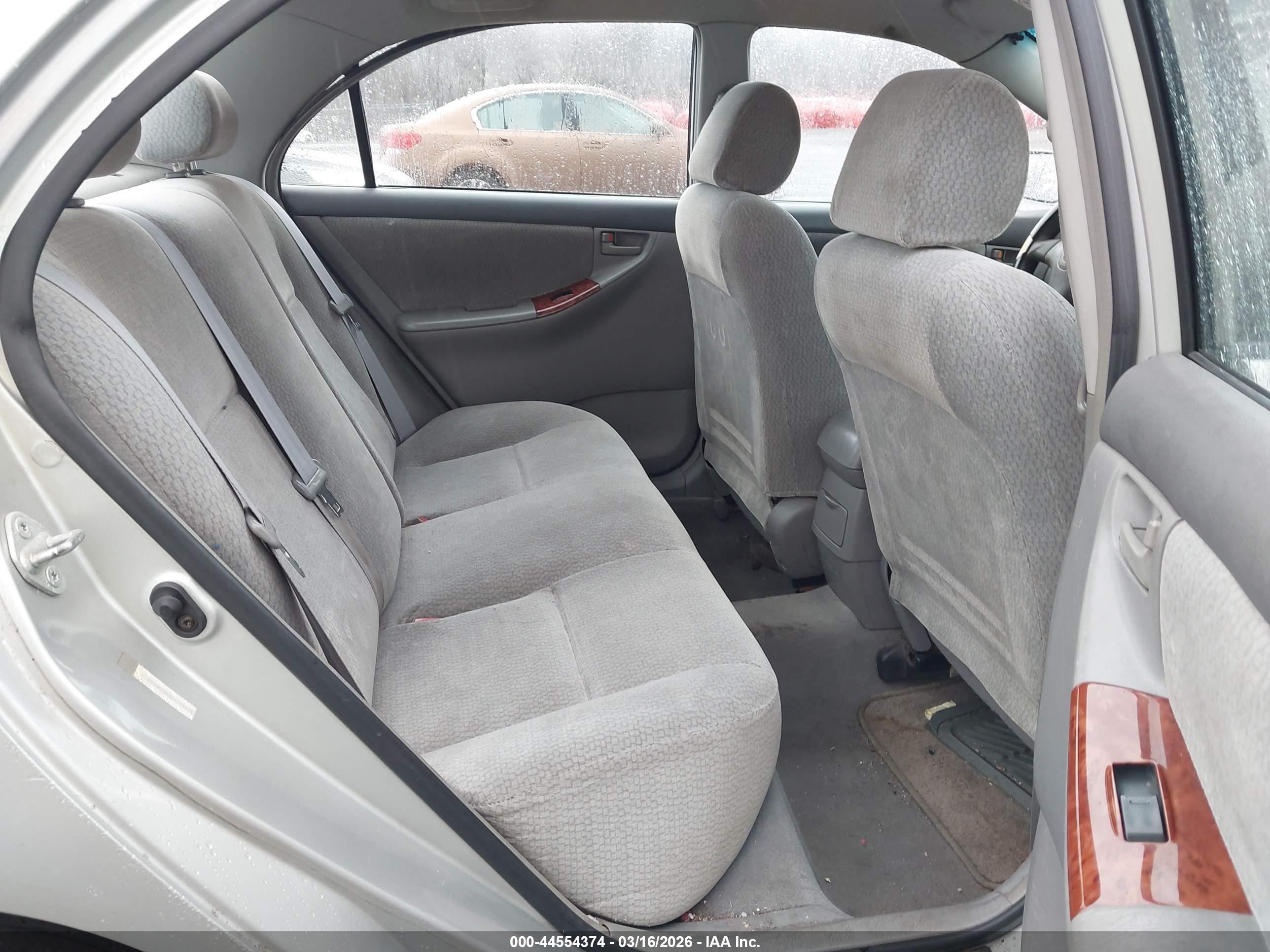 TOYOTA COROLLA image 8