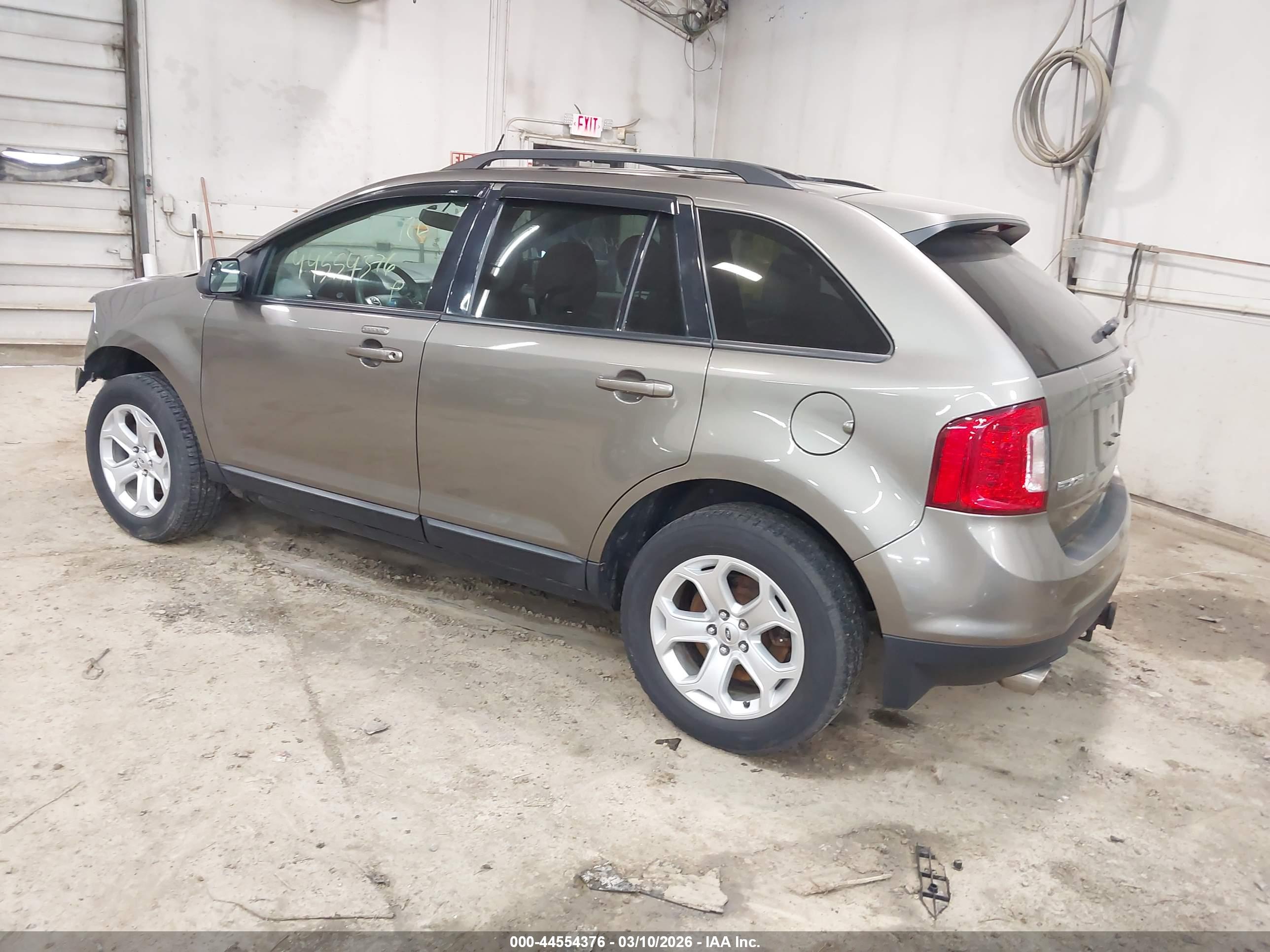 FORD EDGE image 3