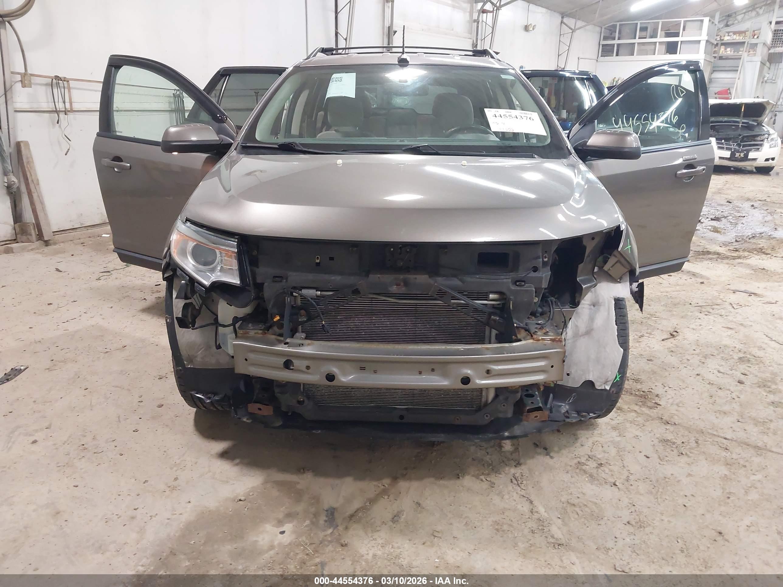 FORD EDGE image 6
