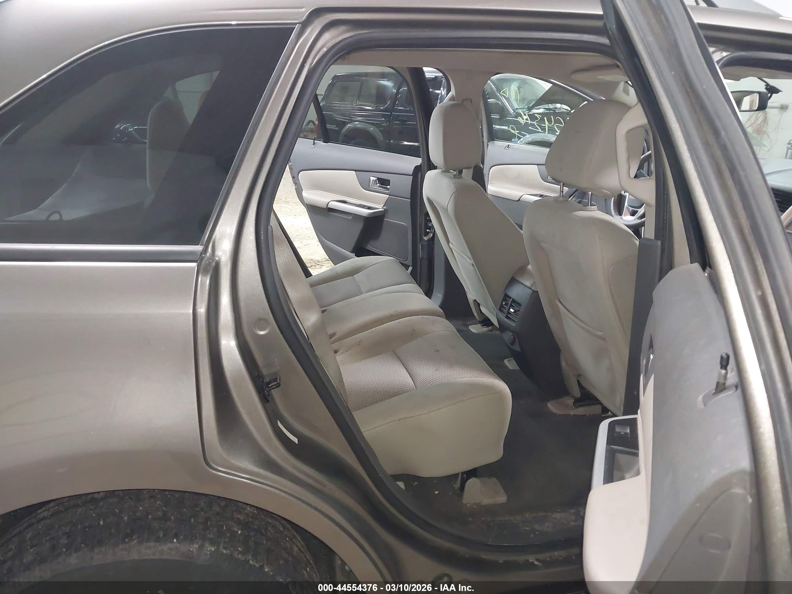 FORD EDGE image 8