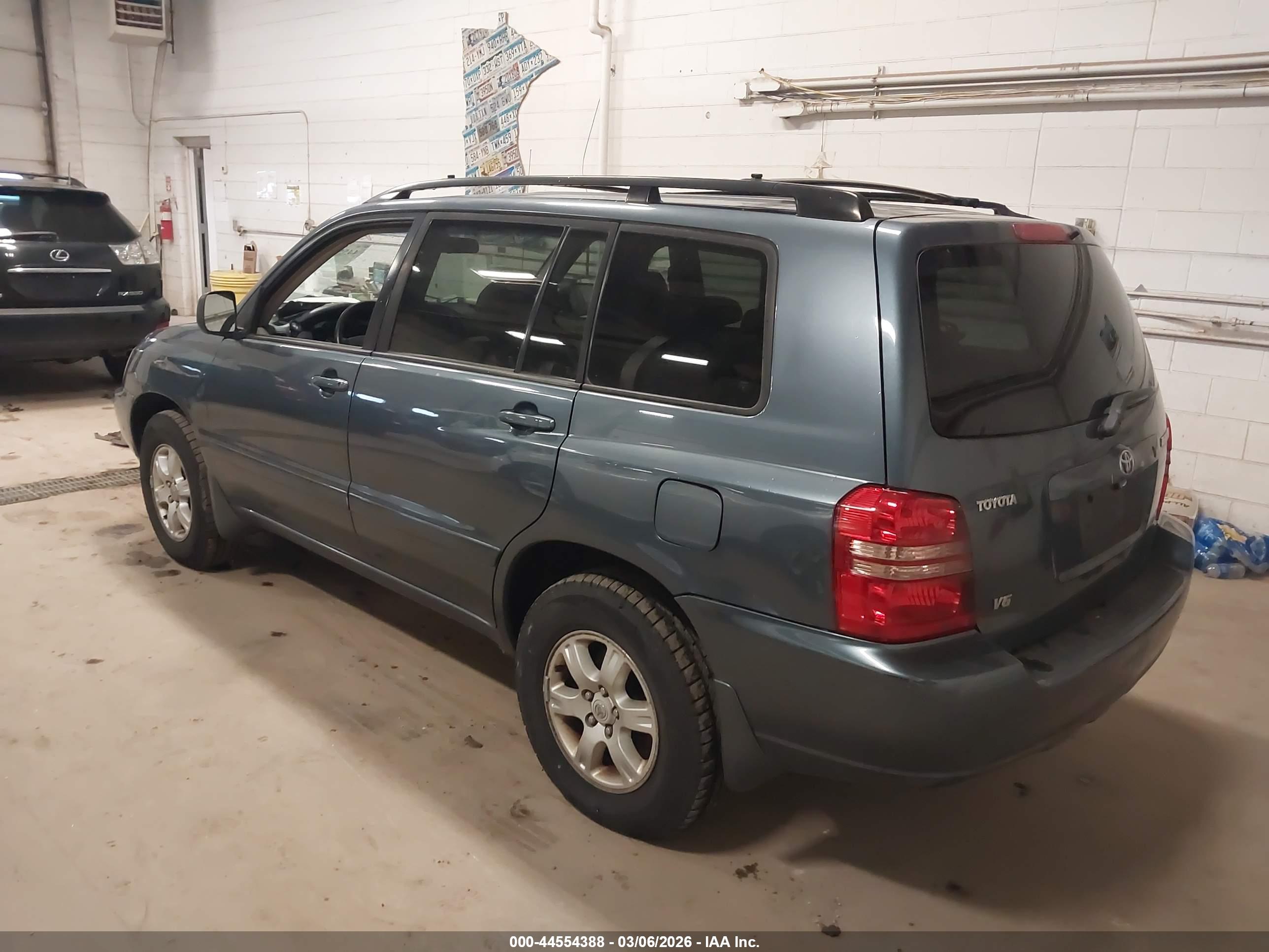 TOYOTA HIGHLANDER image 3