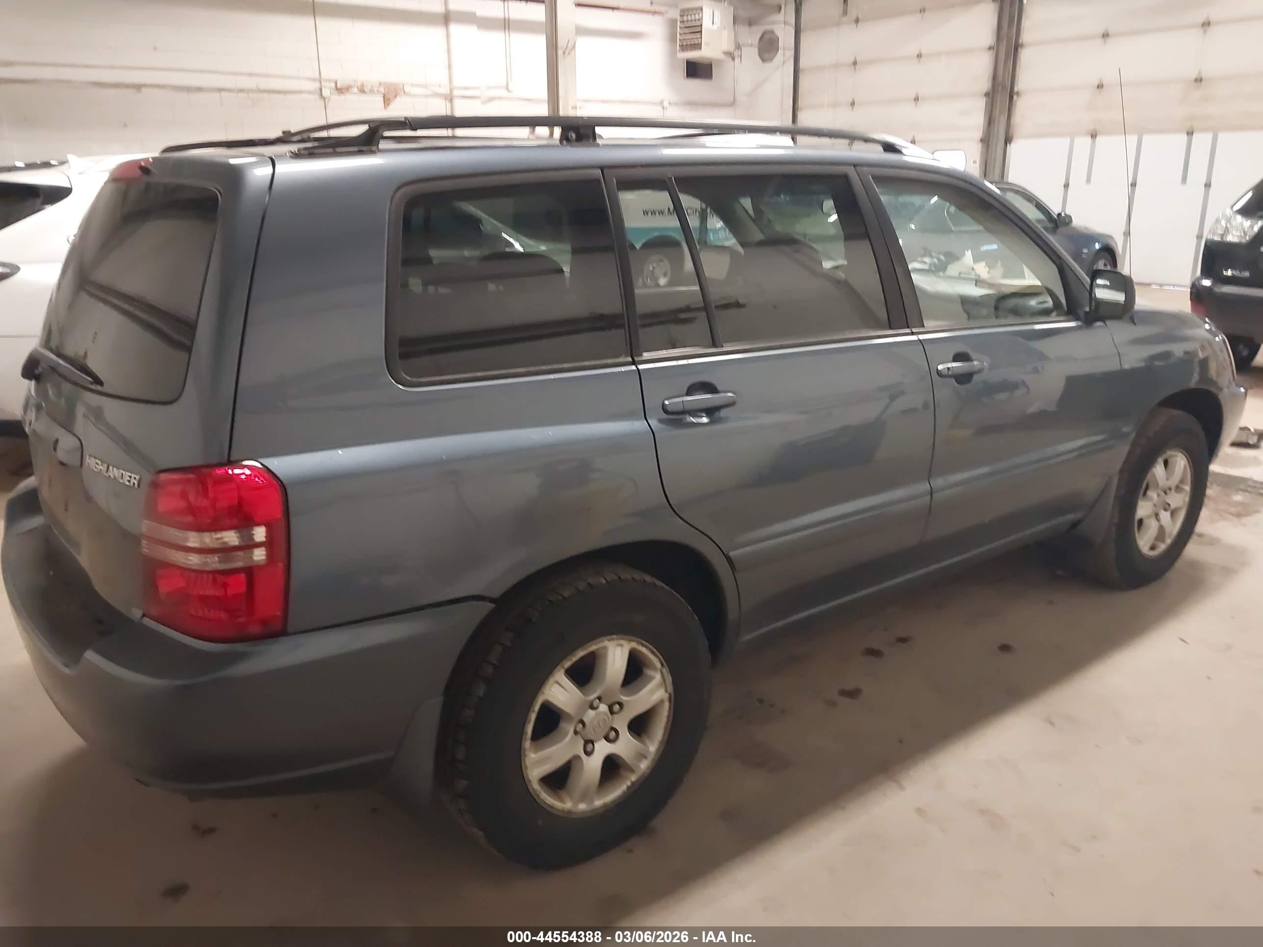 TOYOTA HIGHLANDER image 4