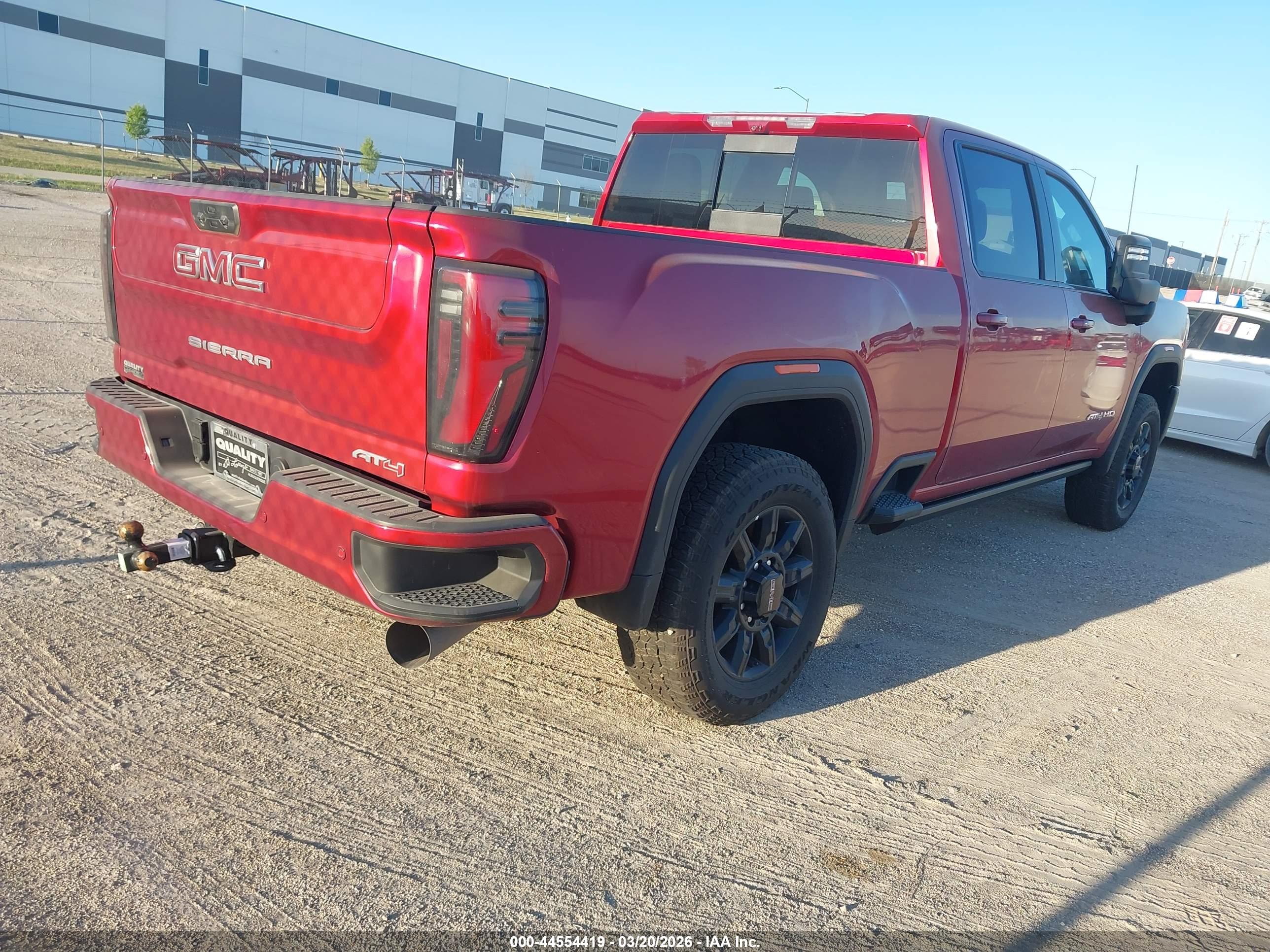 GMC SIERRA image 4
