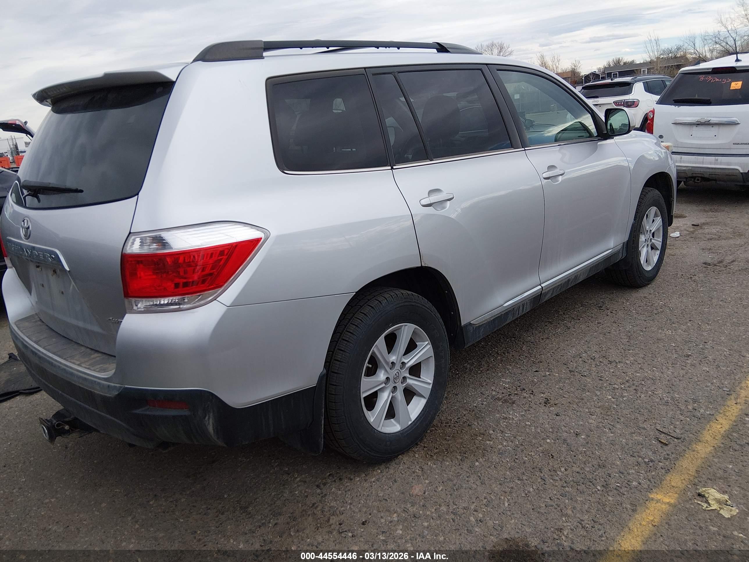 TOYOTA HIGHLANDER image 4