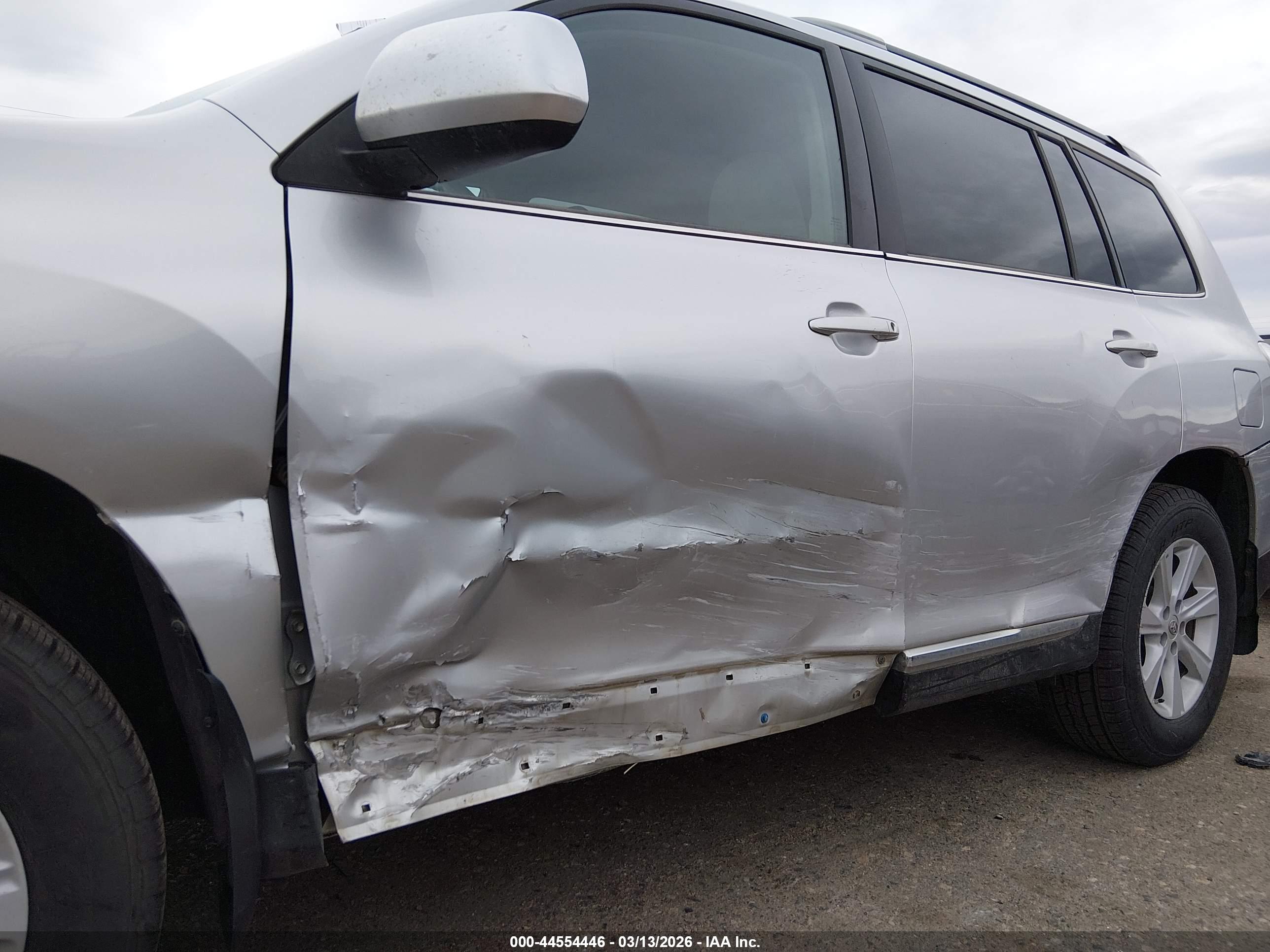 TOYOTA HIGHLANDER image 6