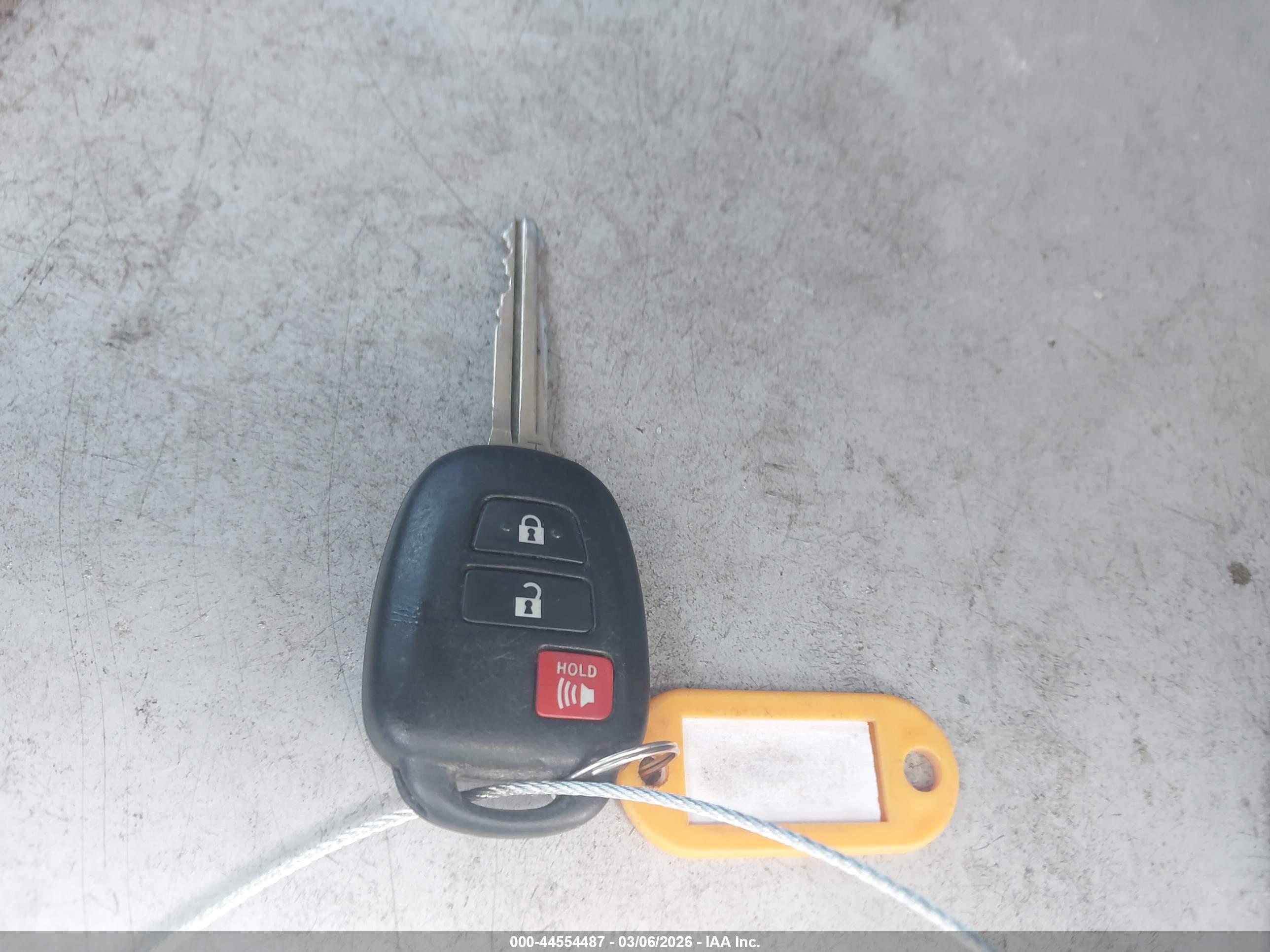 TOYOTA RAV4 image 11