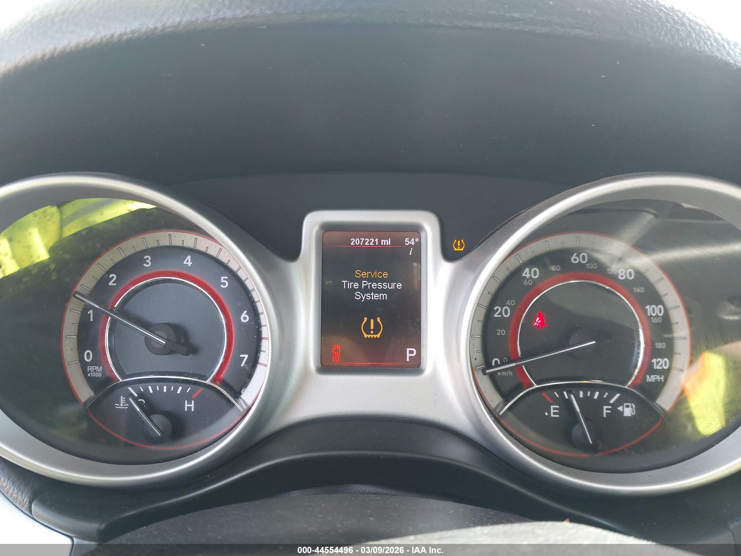 DODGE JOURNEY image 7