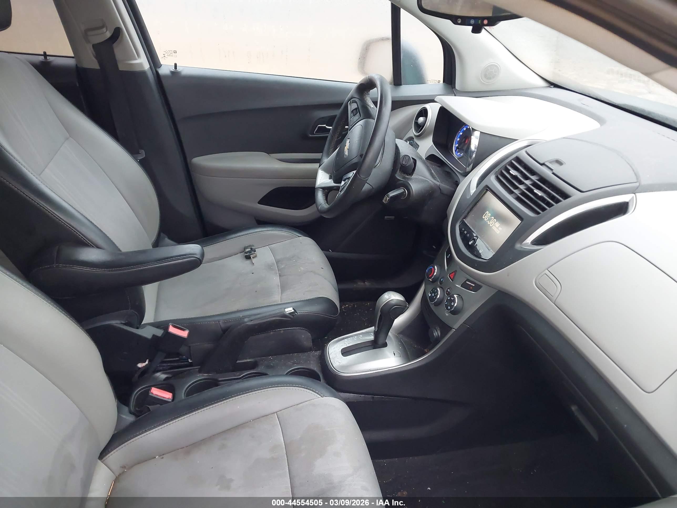 CHEVROLET TRAX image 5