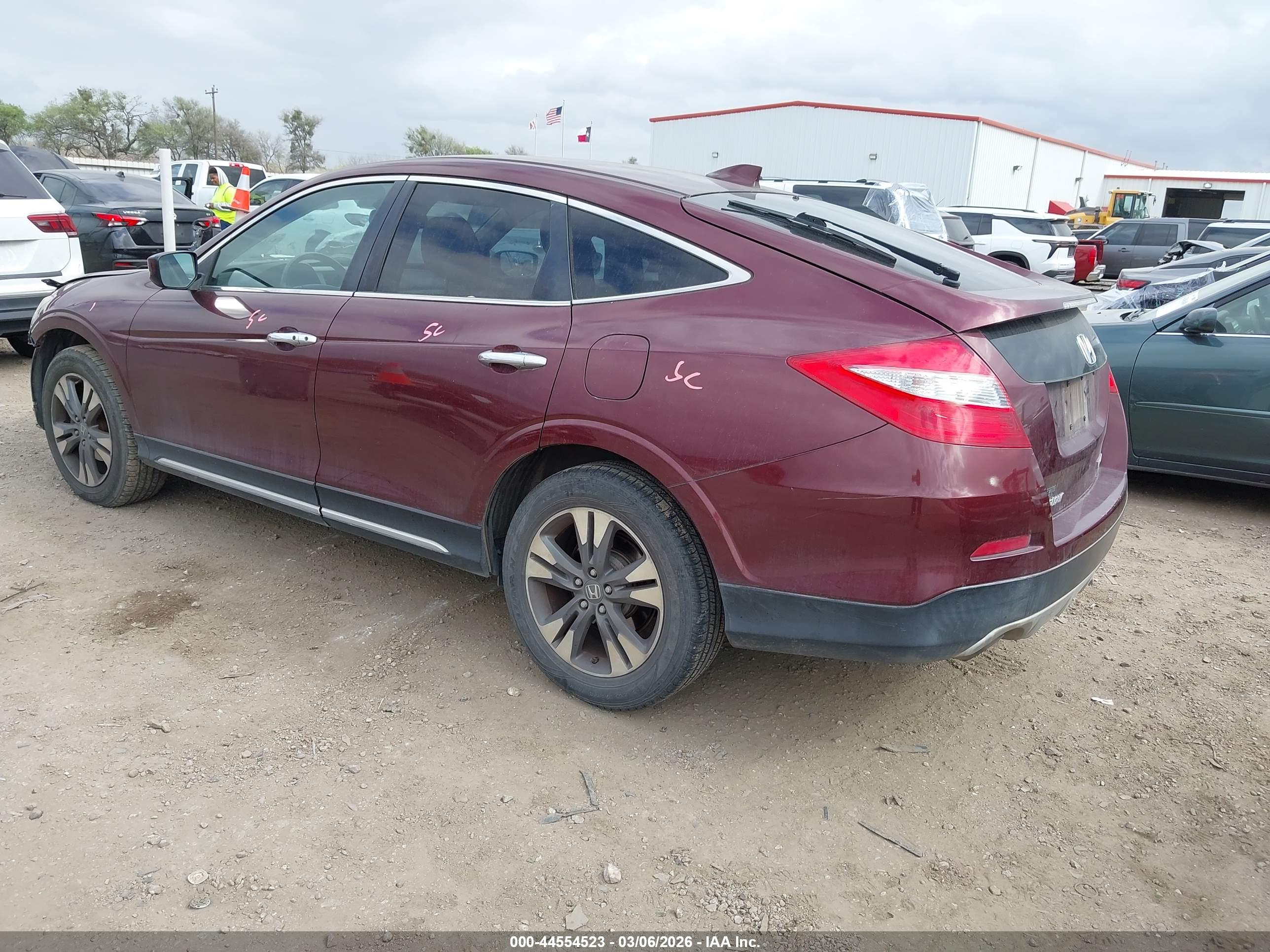 HONDA CROSSTOUR image 3