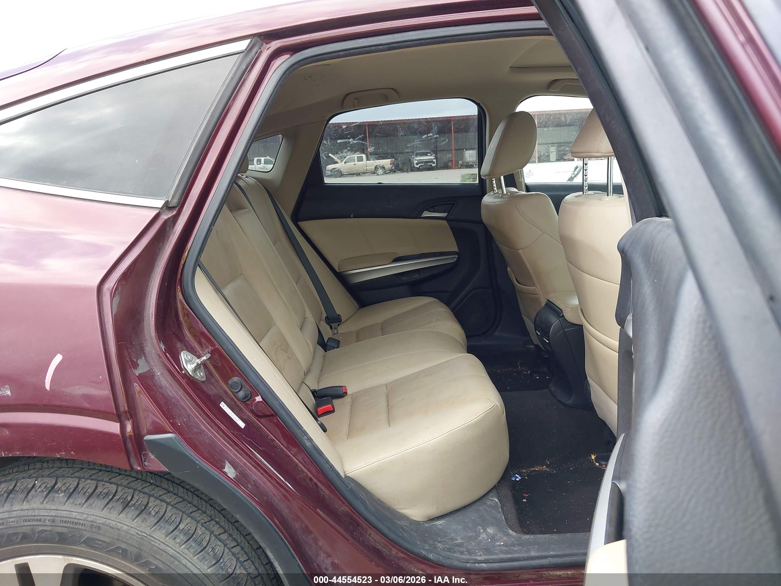 HONDA CROSSTOUR image 8