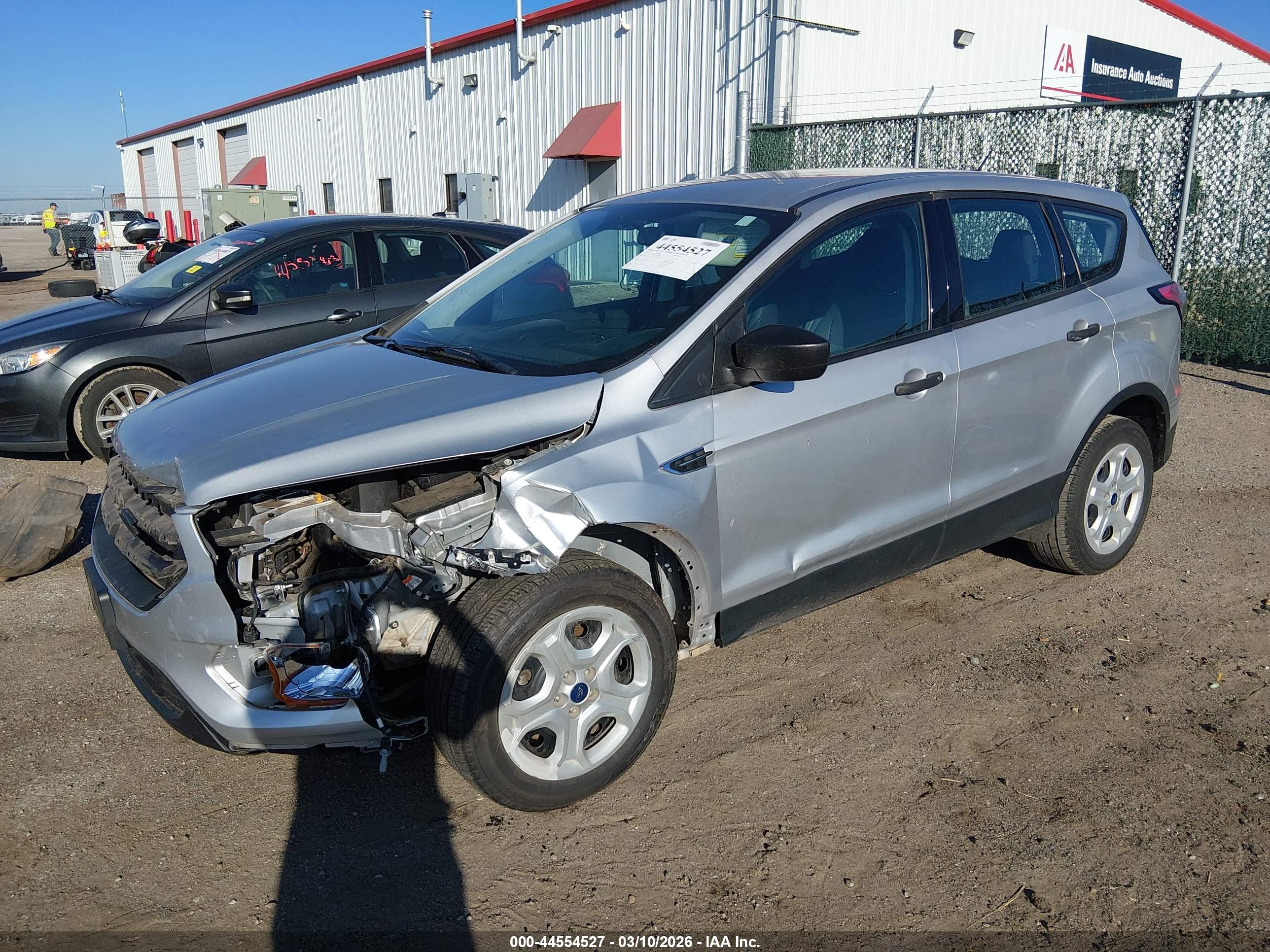 FORD ESCAPE image 2