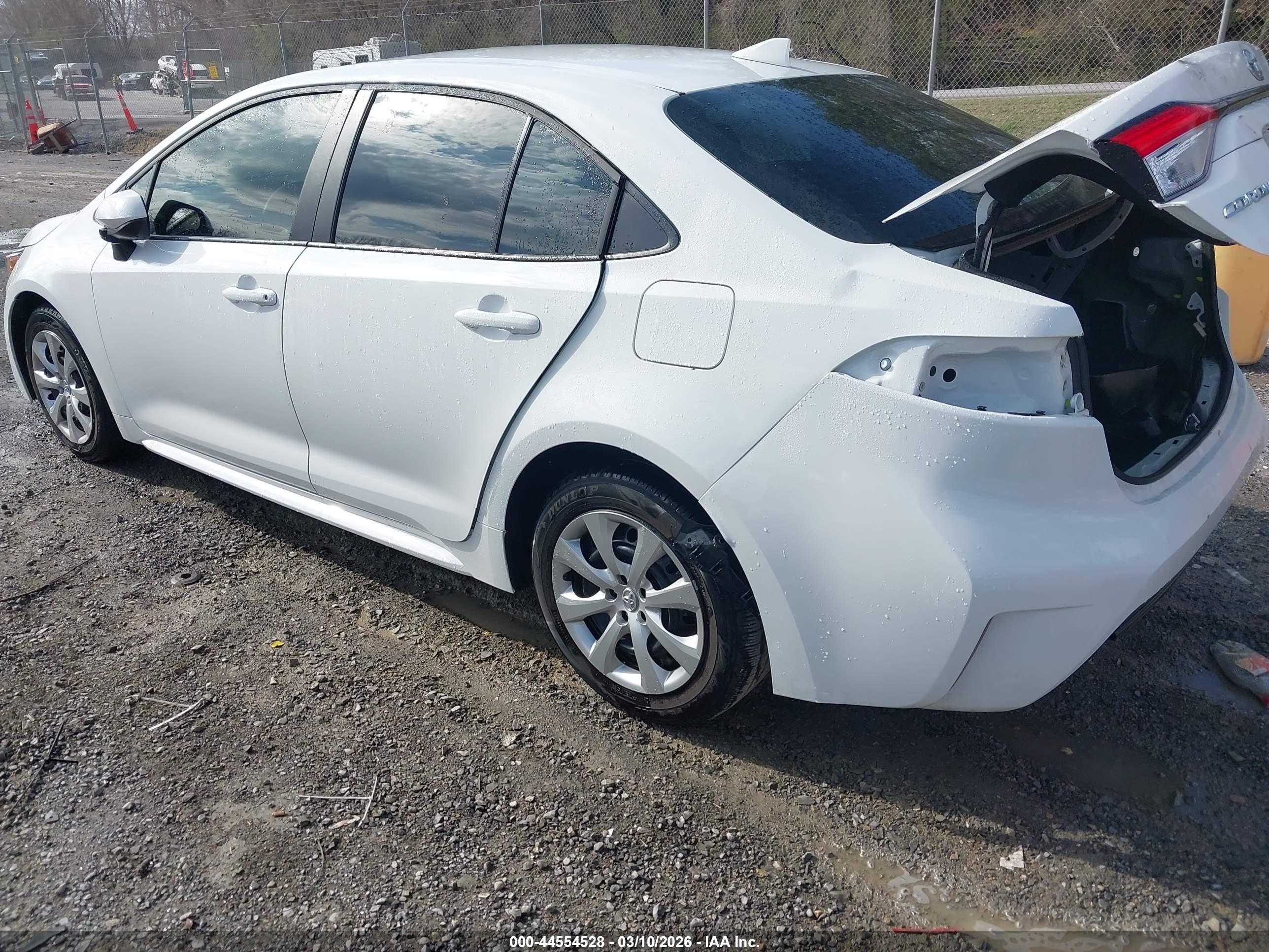 TOYOTA COROLLA image 3