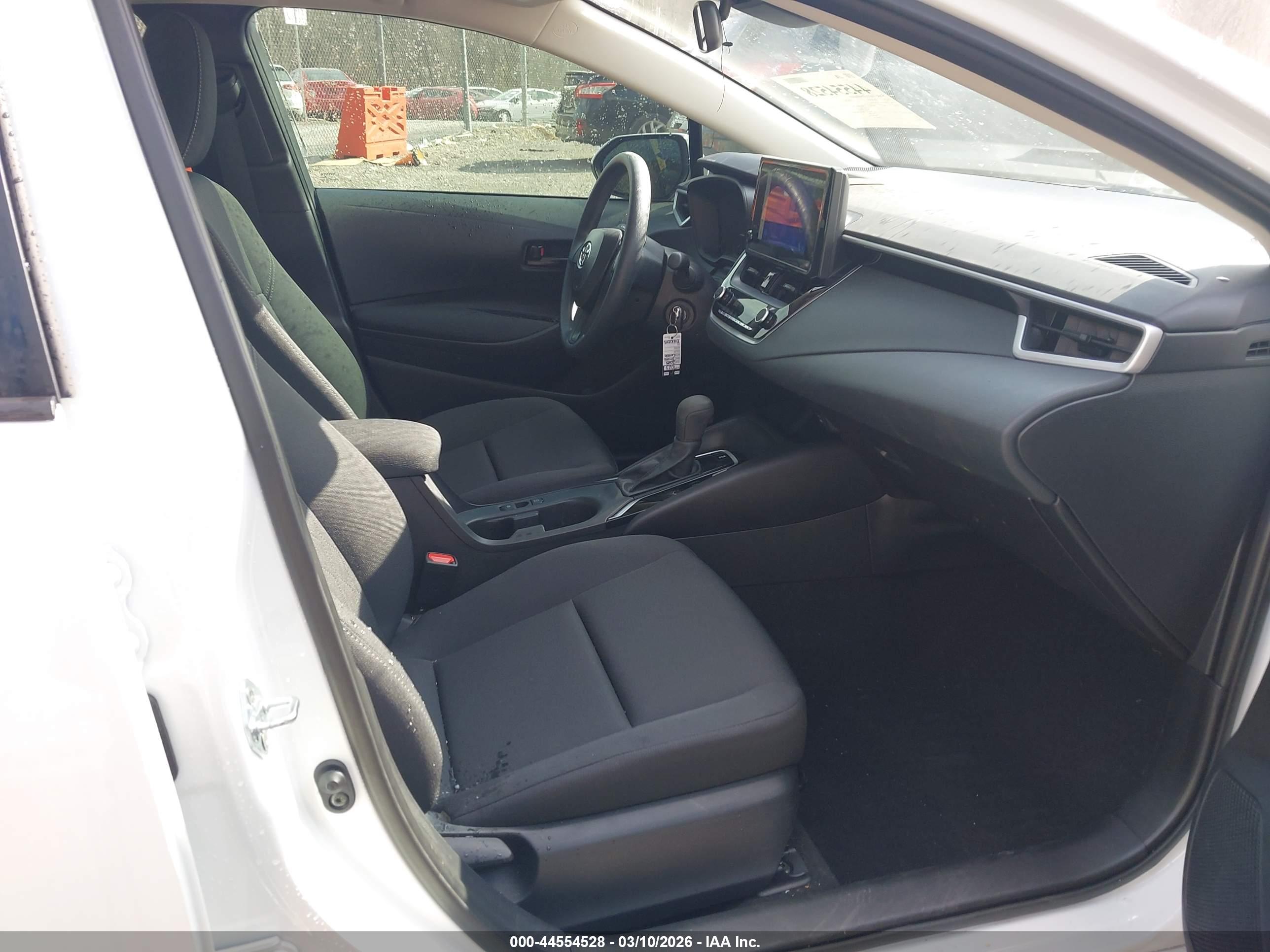 TOYOTA COROLLA image 5