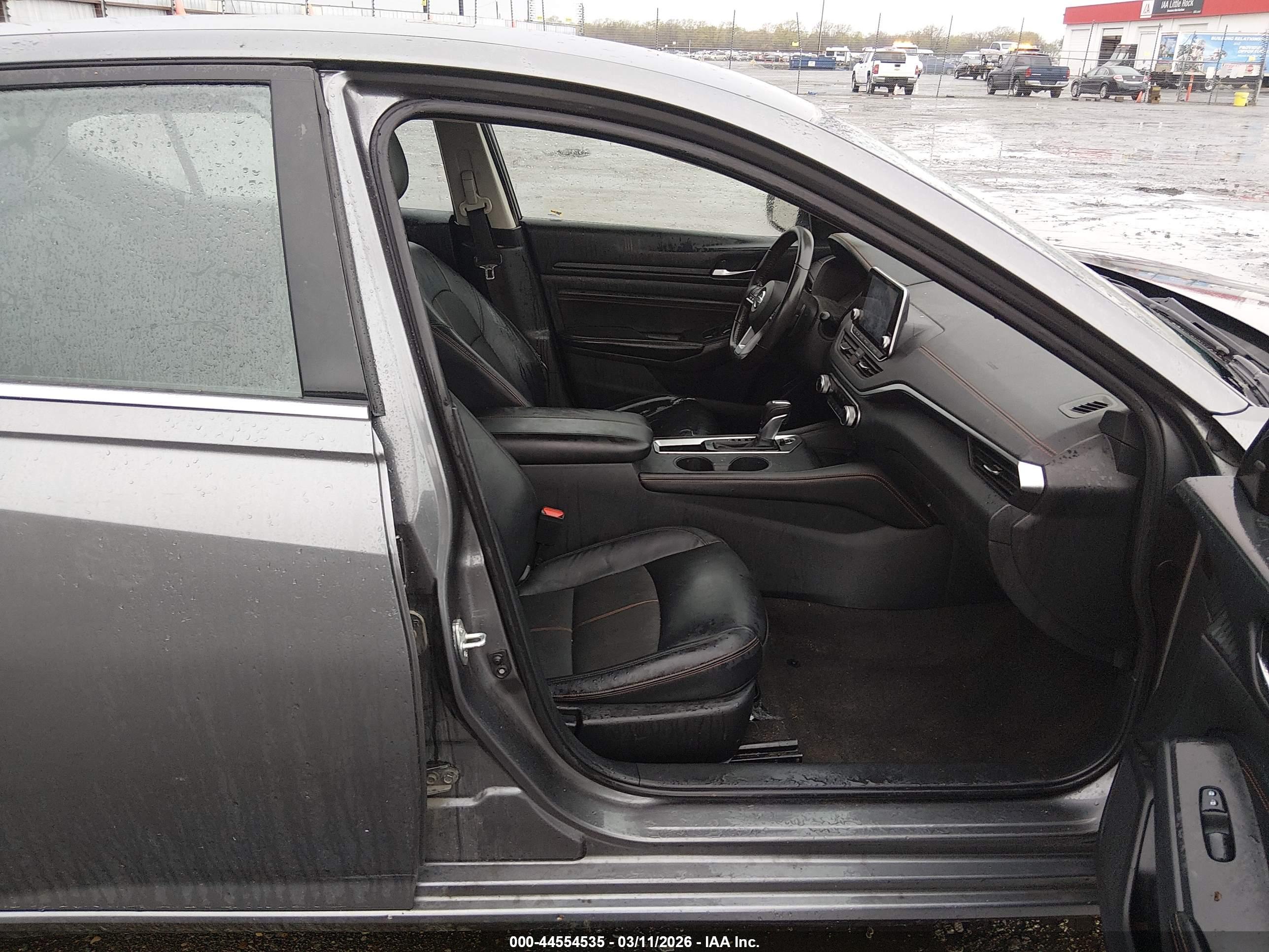 NISSAN ALTIMA image 5