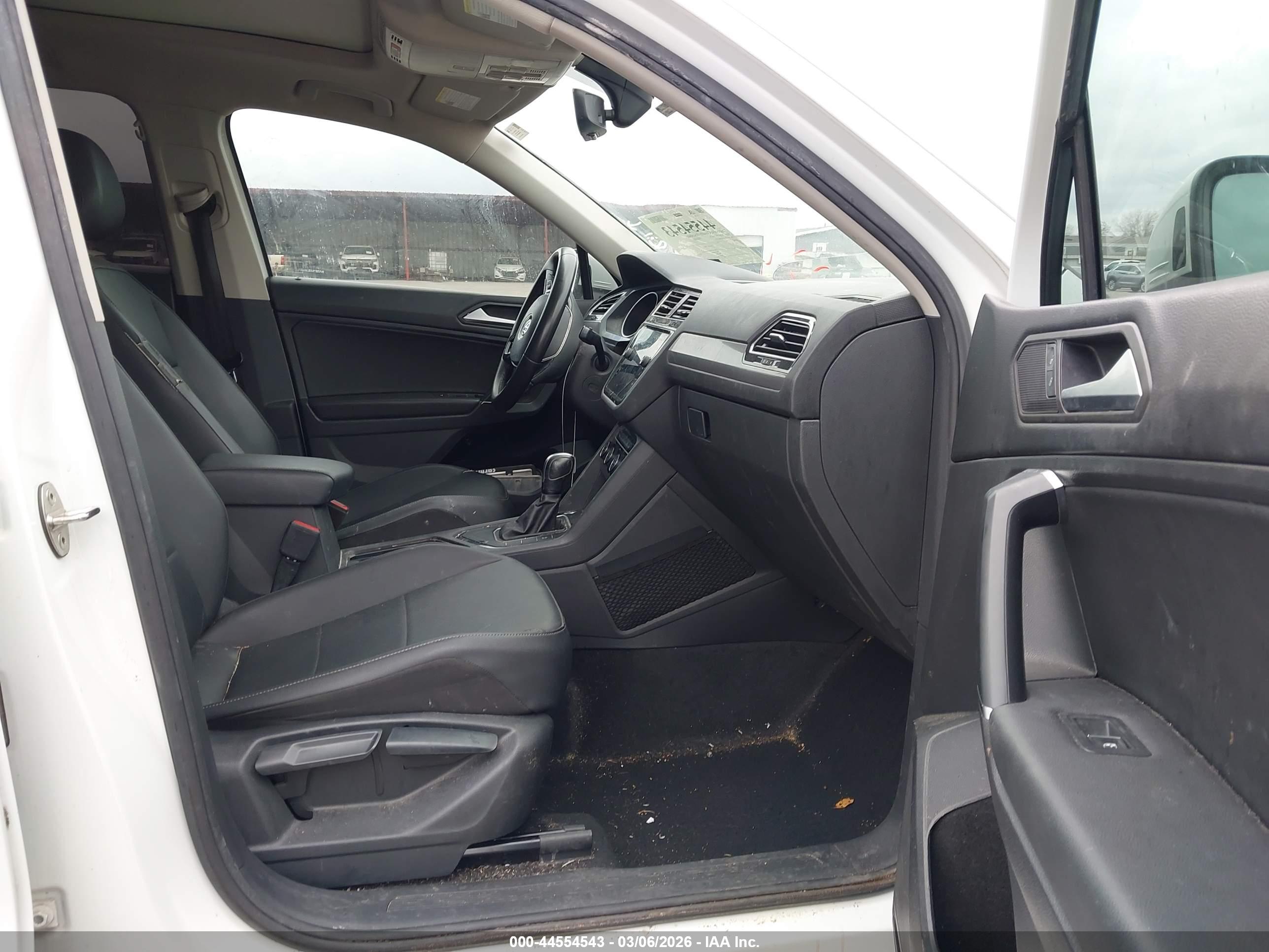 VOLKSWAGEN TIGUAN image 5